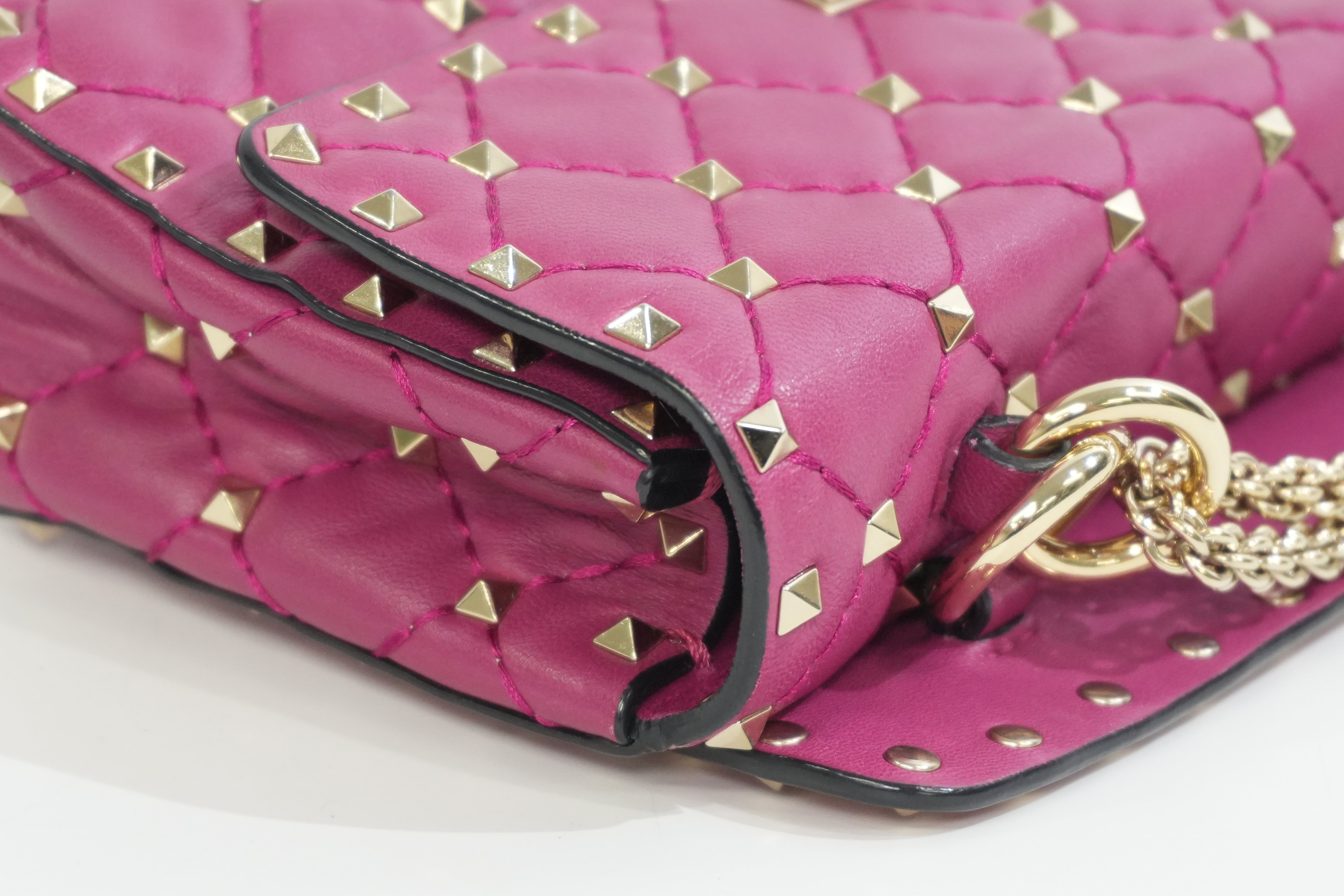Pre-owned Valentino Calfskin Leather Studs Shoulder Bag Pink