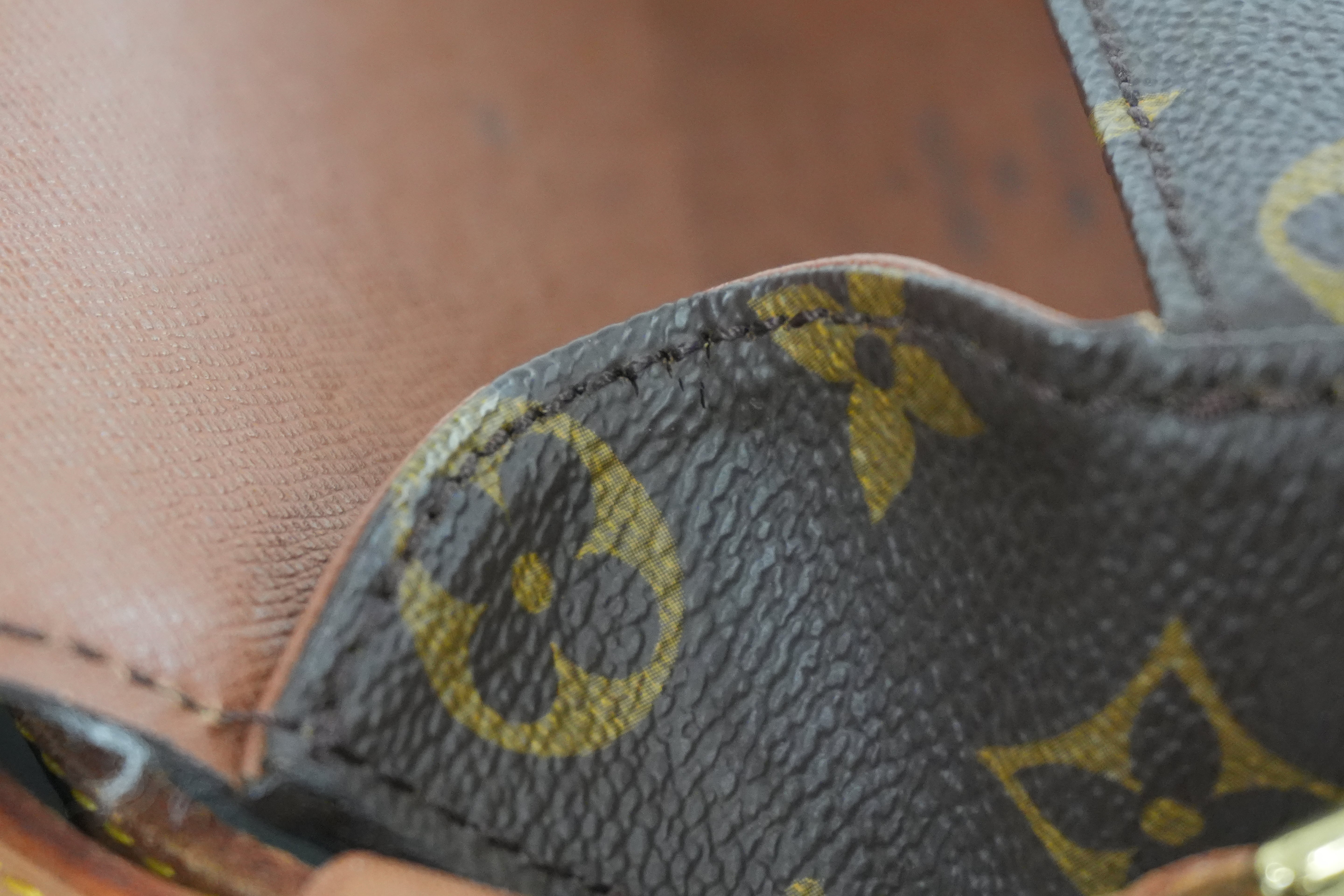 Louis Vuitton Monogram Saint Cloud MM Shoulder Bag Used