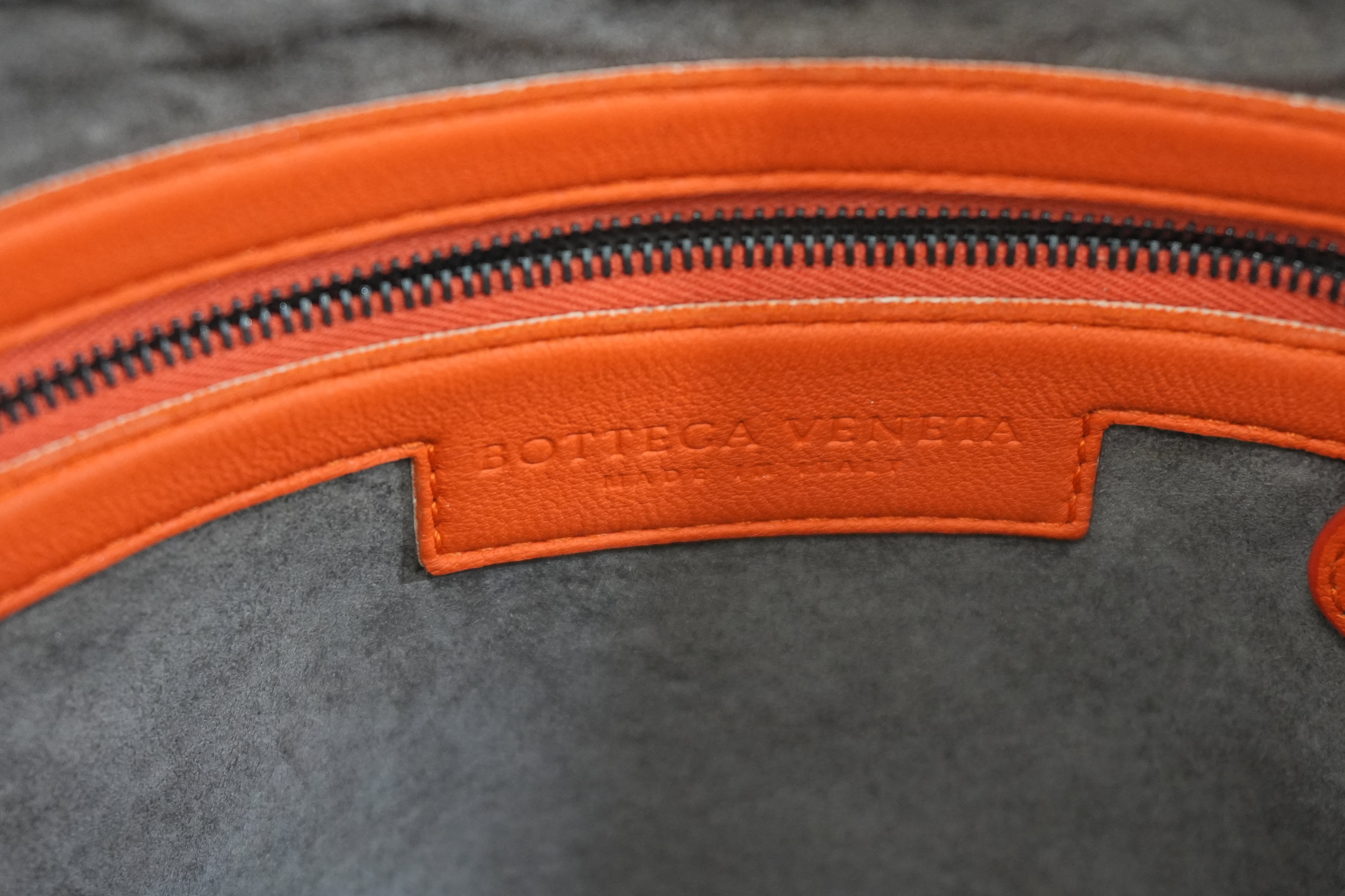 Pre-owned Bottega Intercciato Crossbody Bag Orange