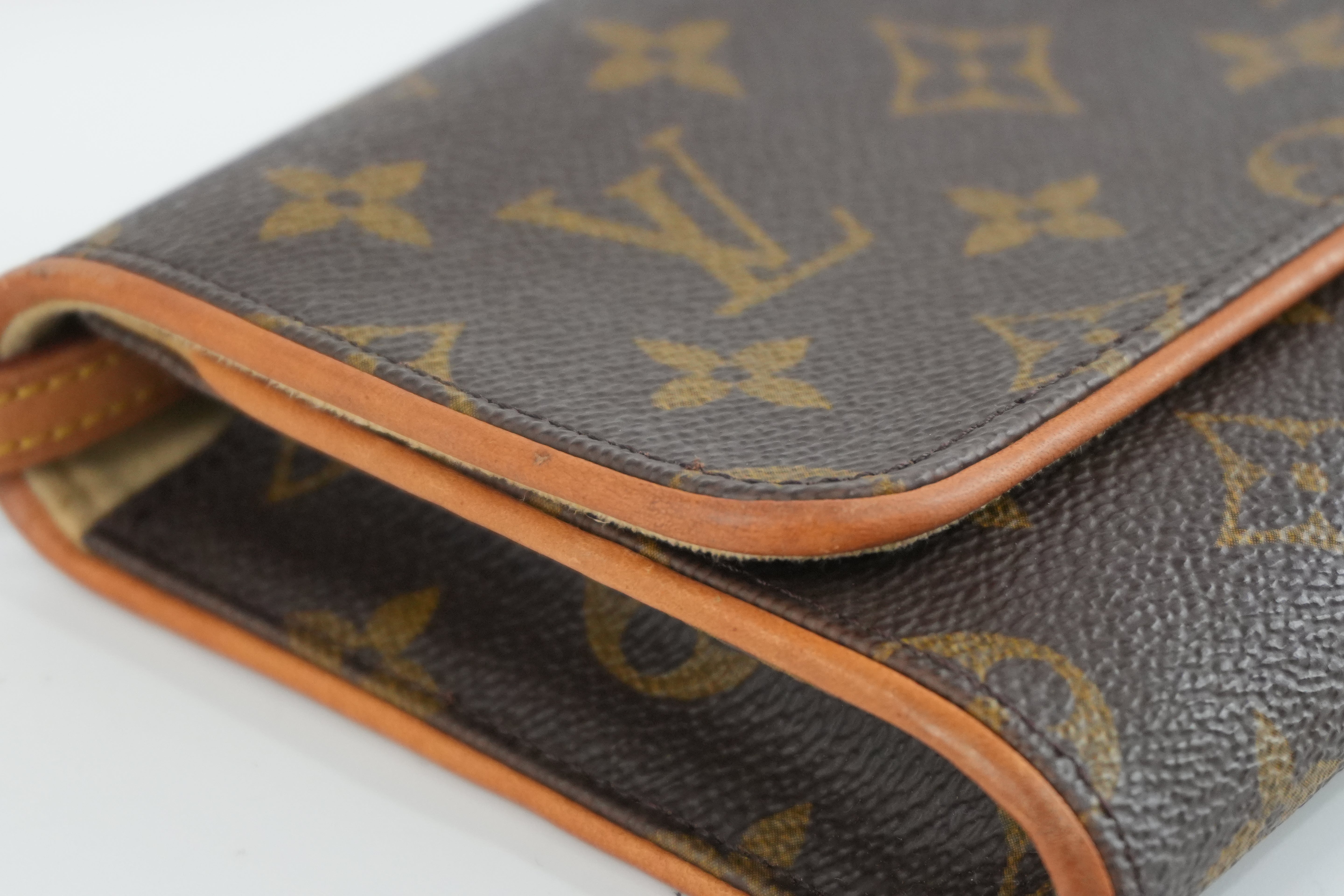 Louis Vuitton Pochette Twin GM Shoulder Bag Used