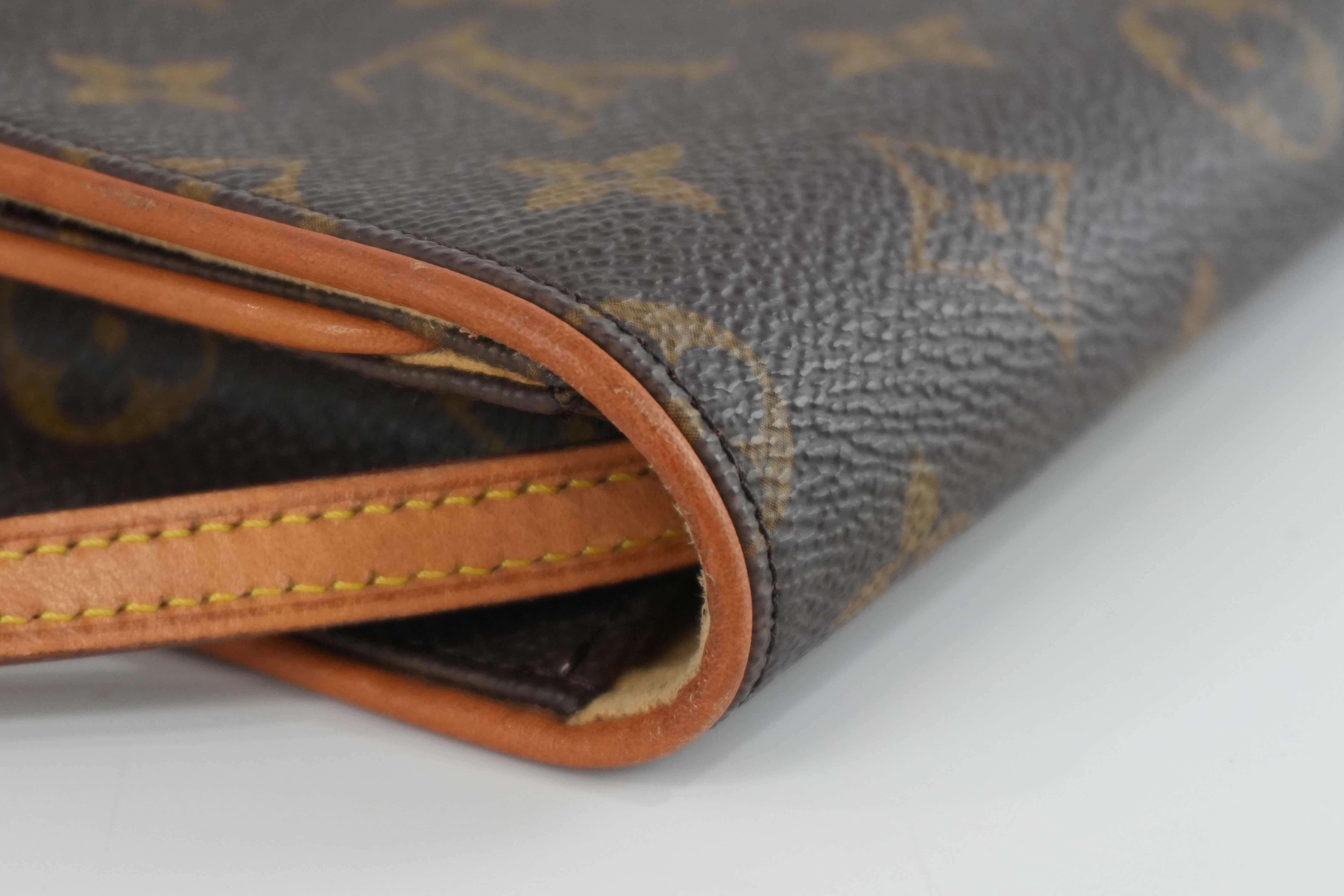 Louis Vuitton Pochette Twin GM Shoulder Bag Used