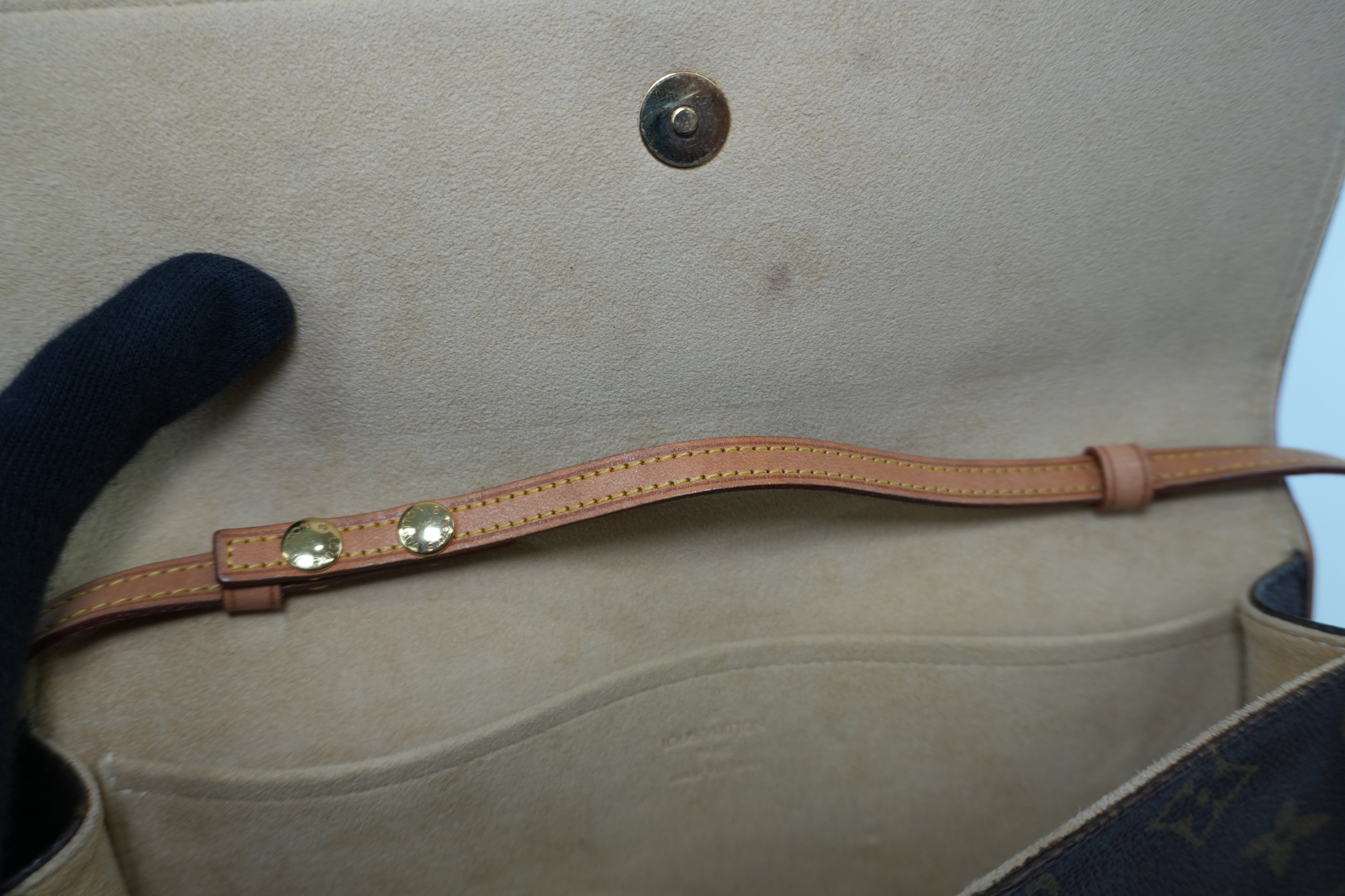 Louis Vuitton Pochette Twin GM Shoulder Bag Used