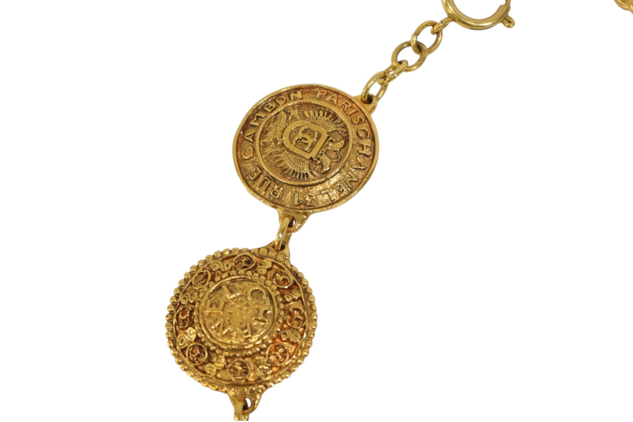 Pew-owned Chanel Medallion Necklace Gold tone