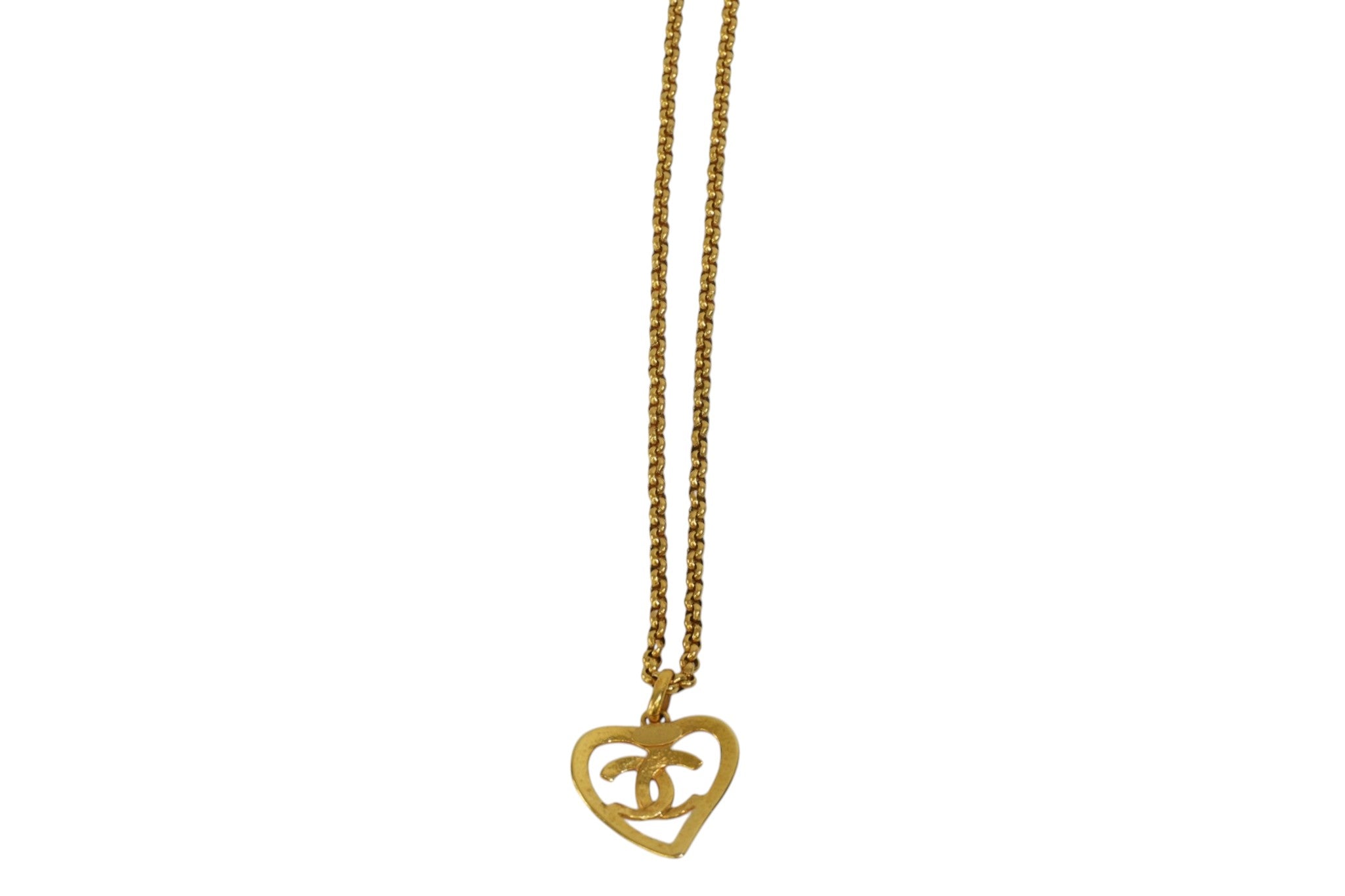 Pre-owned Chanel Heart CC Necklace Gold tone