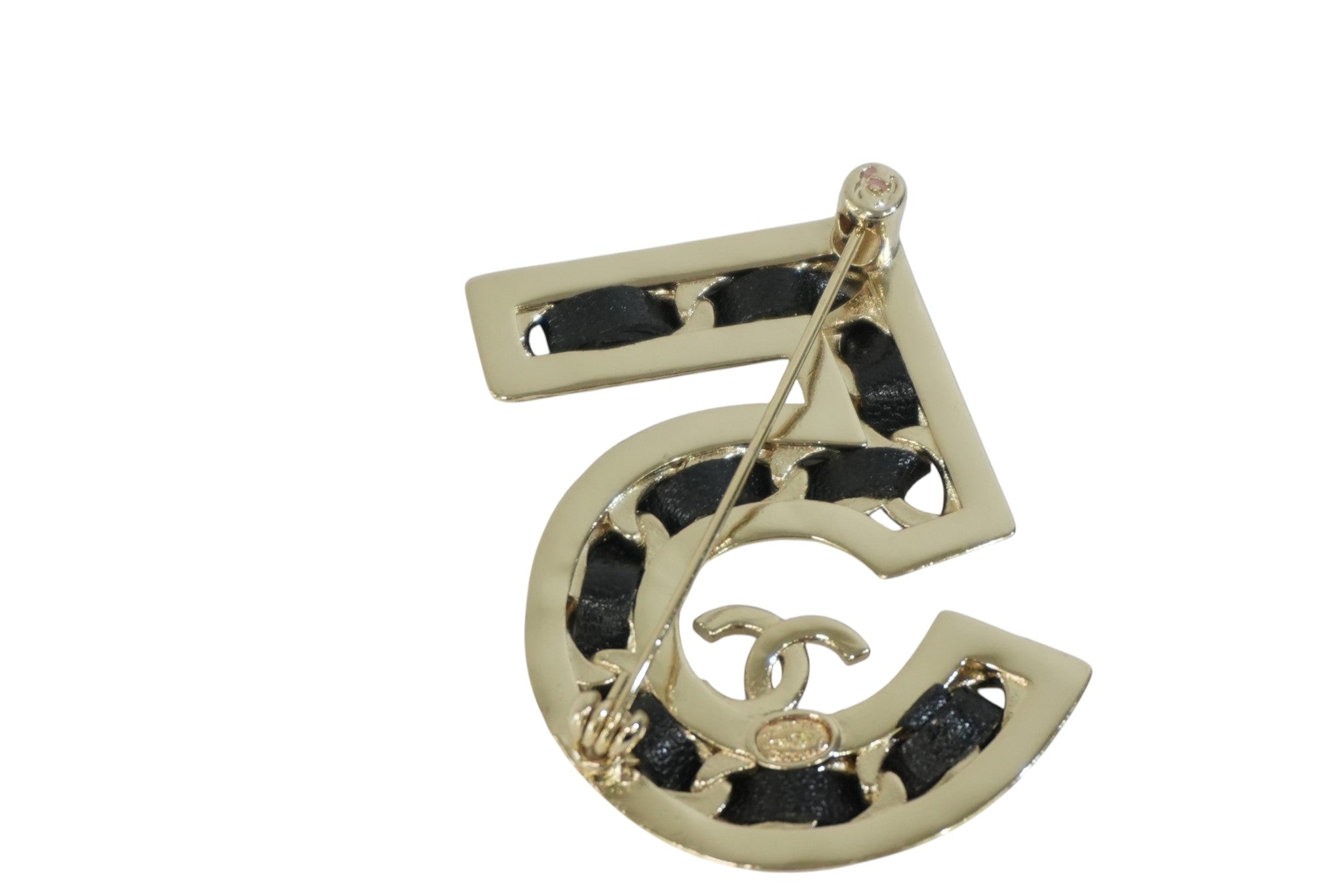 Pre-owned Chanel Number 5 Brooch Silver tone