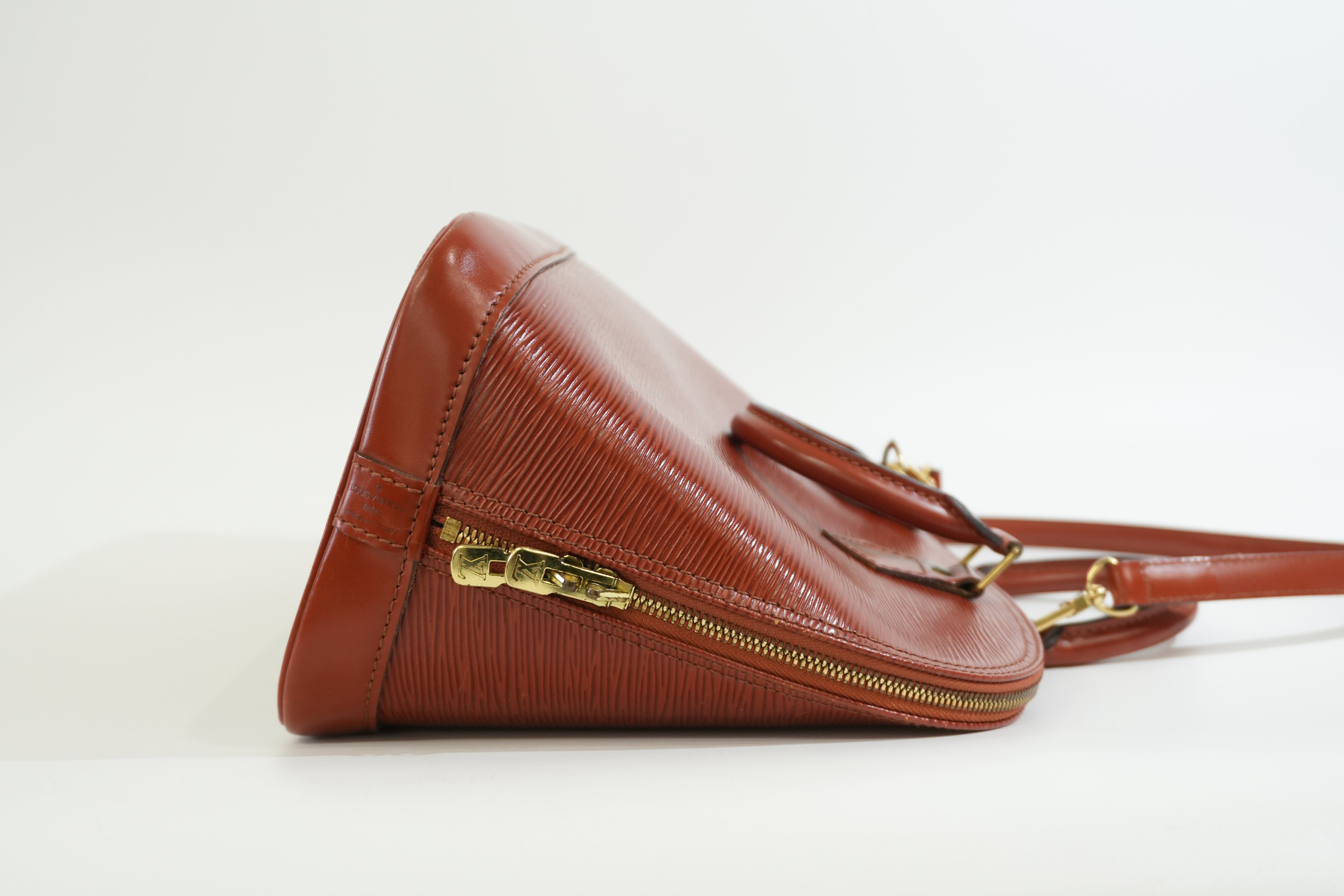 Pre-owned Louis Vuitton Epi Two Way Alma Shoulder Bag Brown