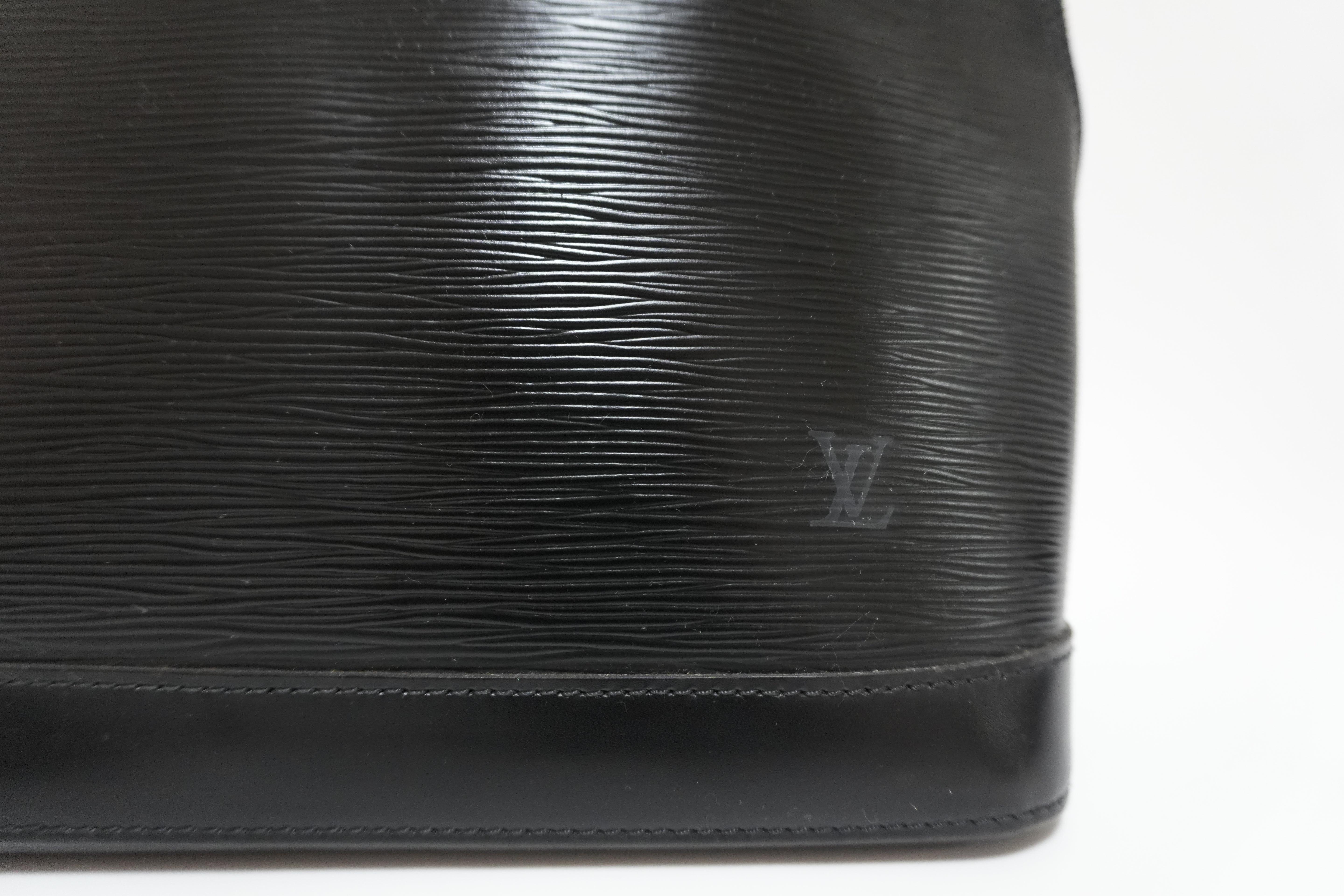 Louis Vuitton Epi Alma PM Handbag Black Used