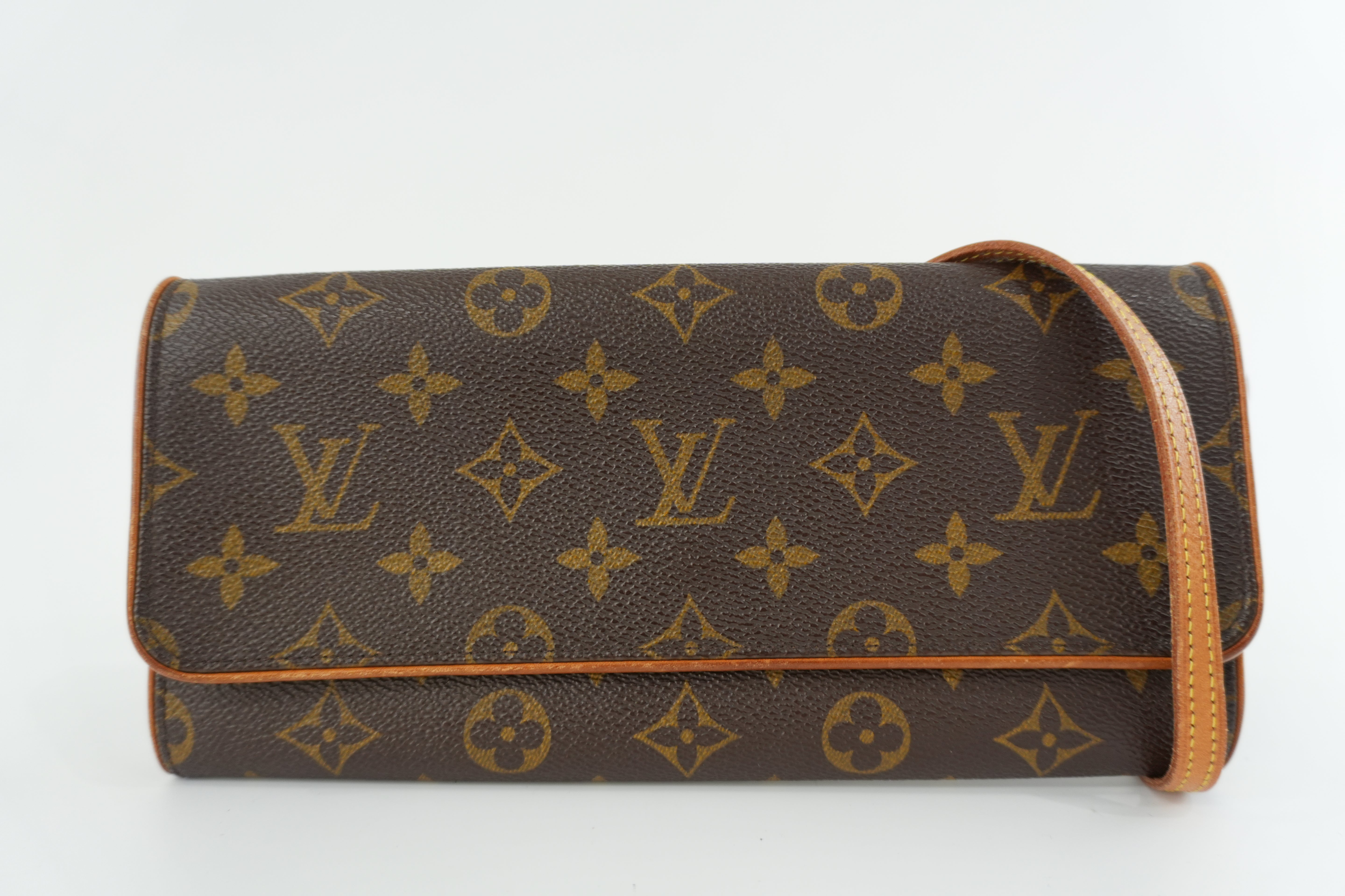 Louis Vuitton Monogram Pochette Twin GM Shoulder Bag Used