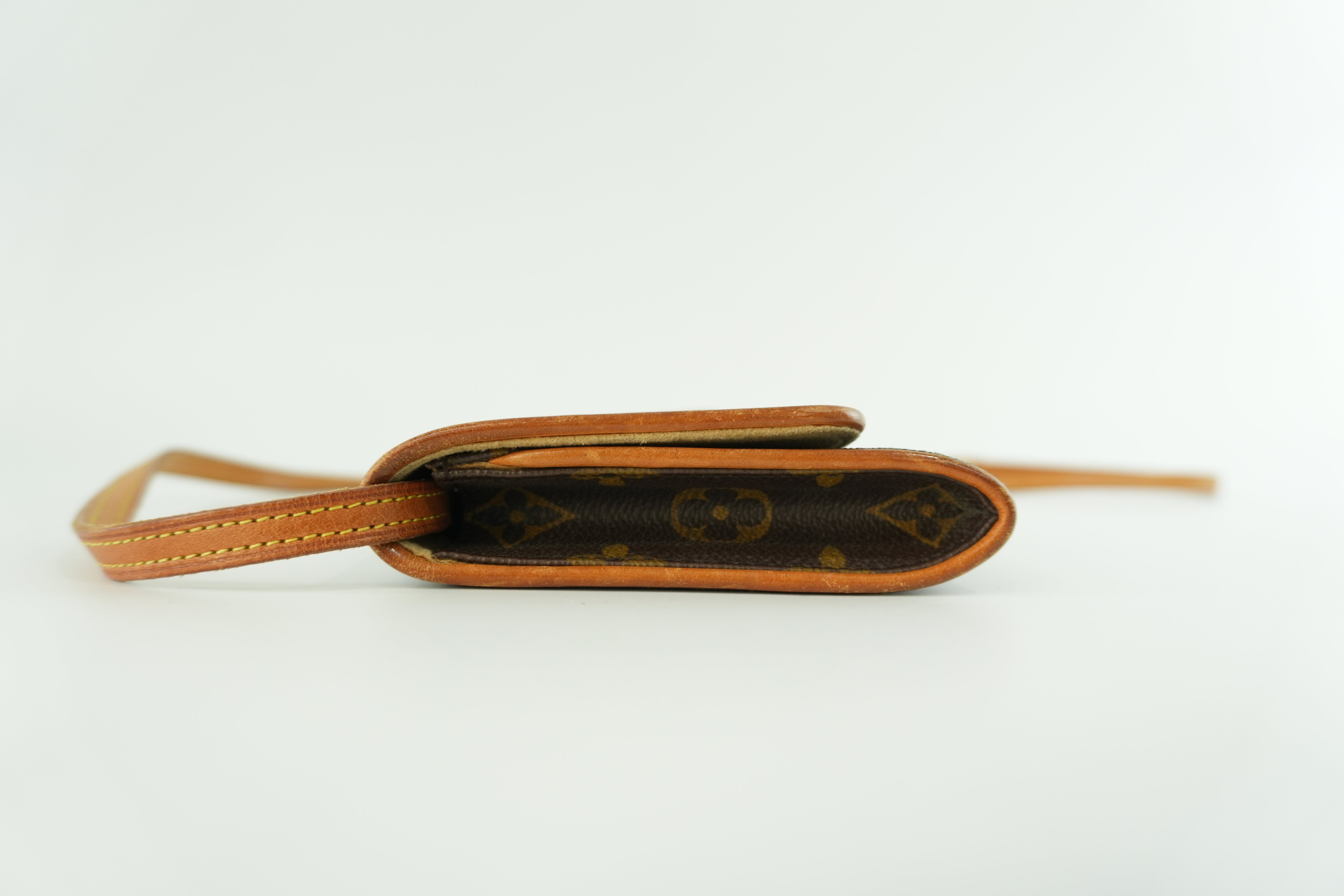 Louis Vuitton Monogram Pochette Twin GM Shoulder Bag Used