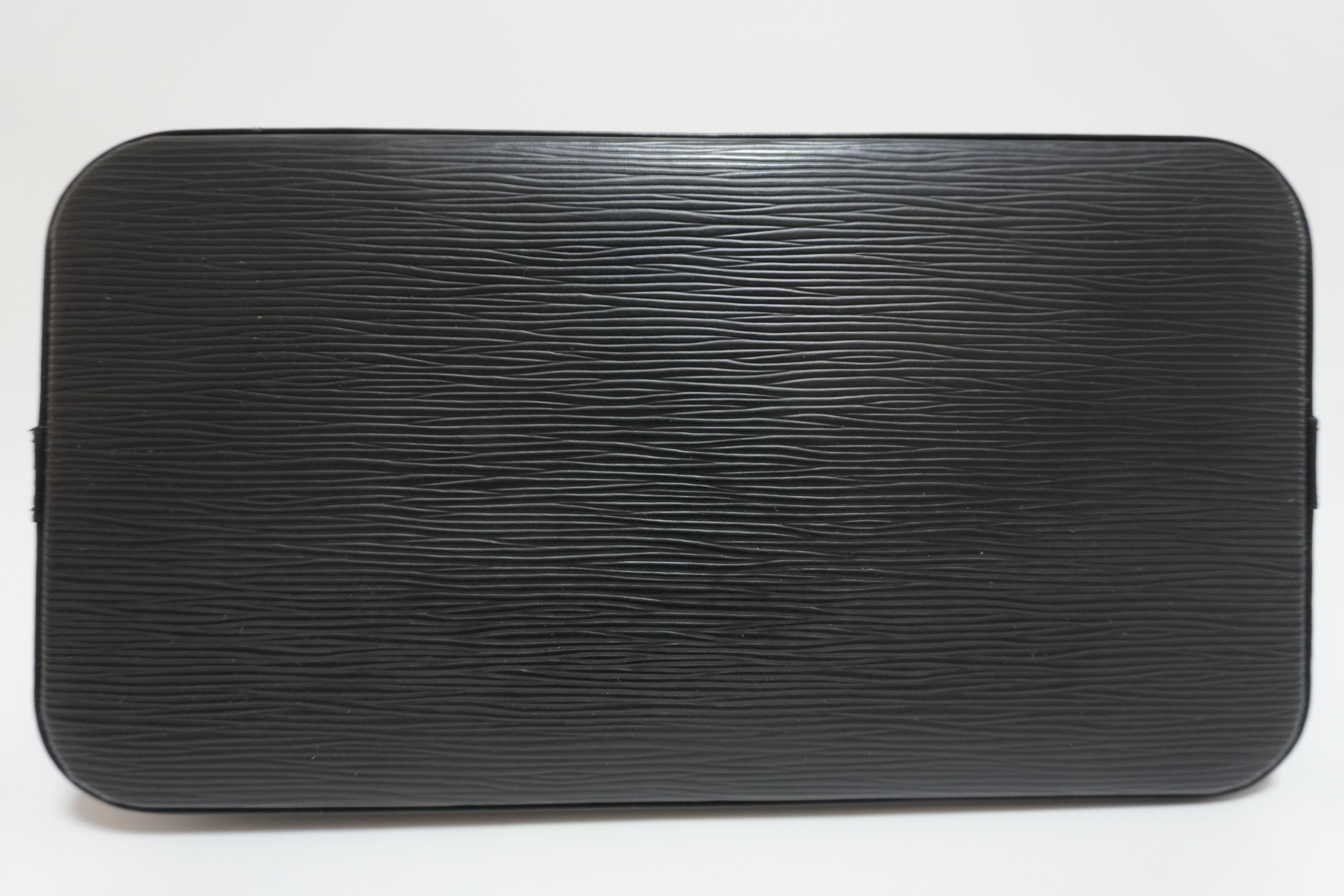 Louis Vuitton Epi Alma PM Handbag Black Used
