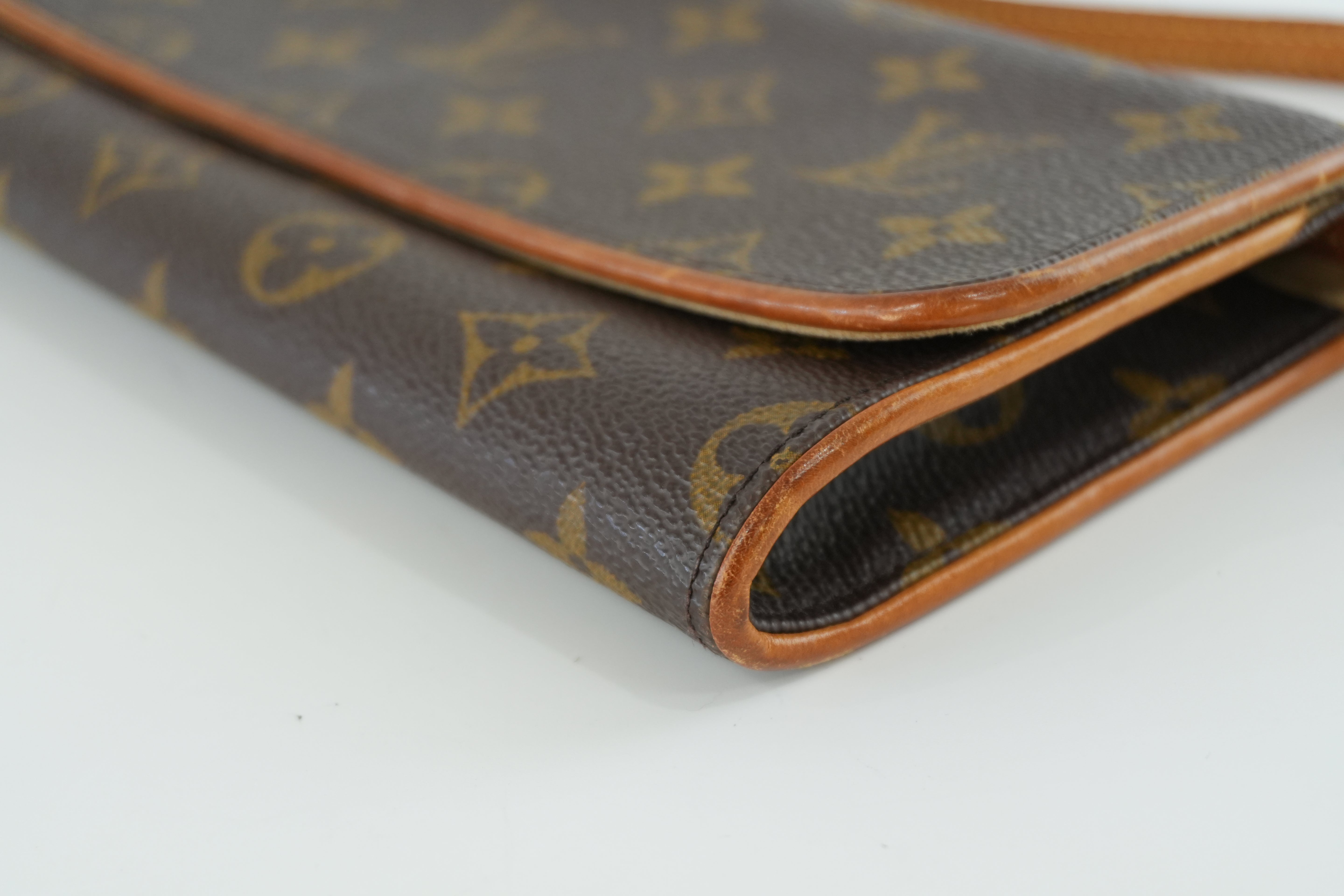 Louis Vuitton Monogram Pochette Twin GM Shoulder Bag Used