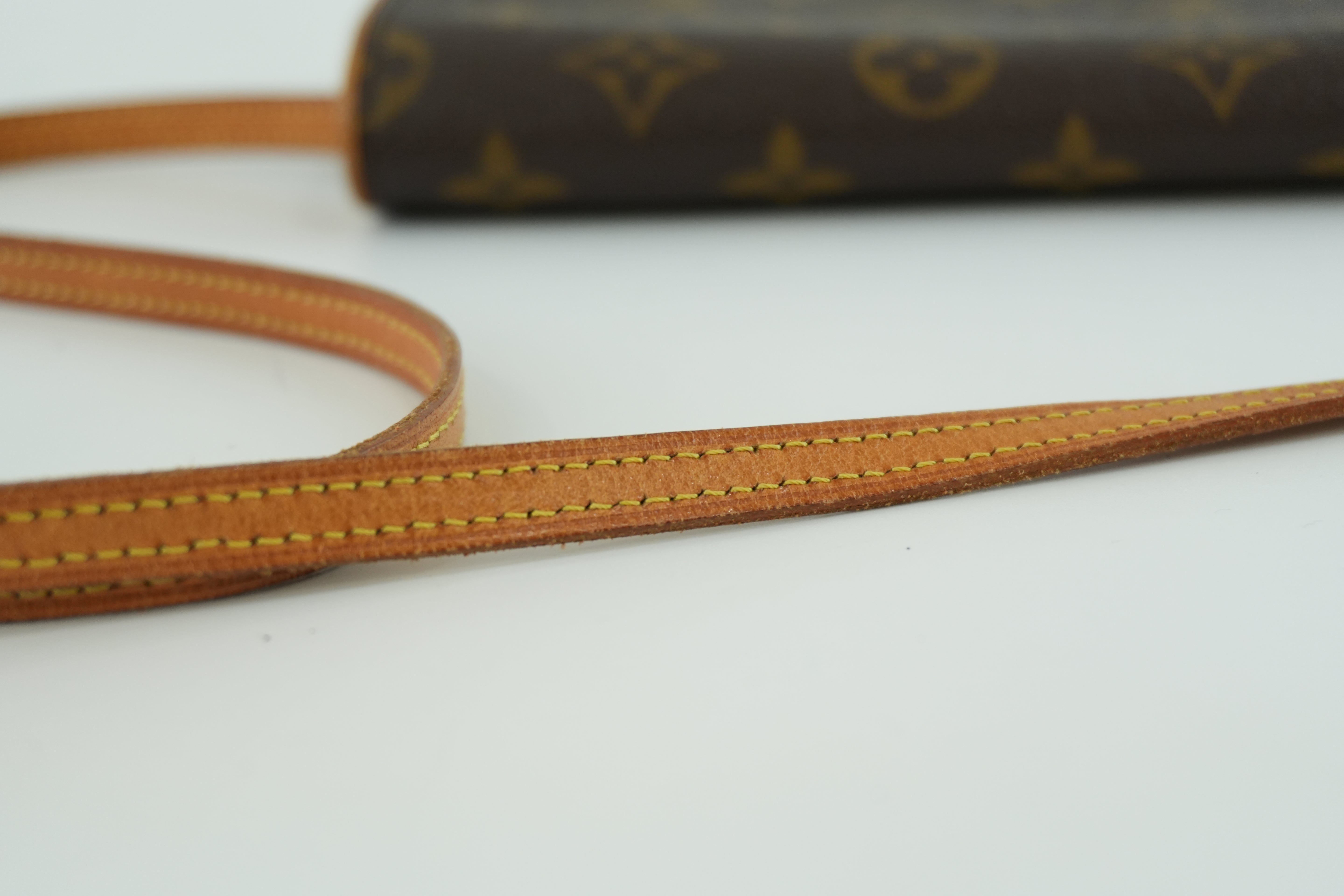 Louis Vuitton Monogram Pochette Twin GM Shoulder Bag Used