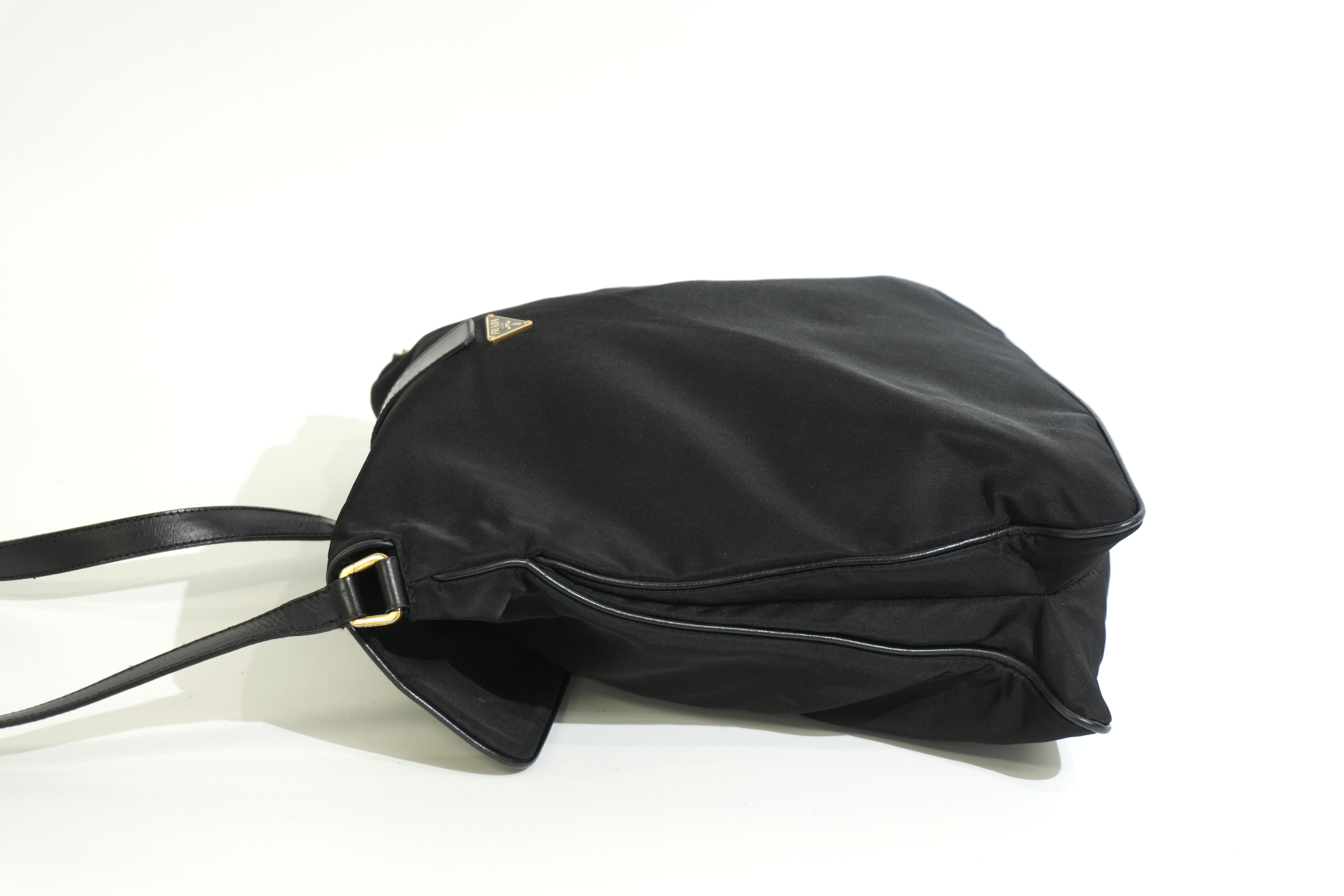 Pre-owned Prada Crossbody Navy Black