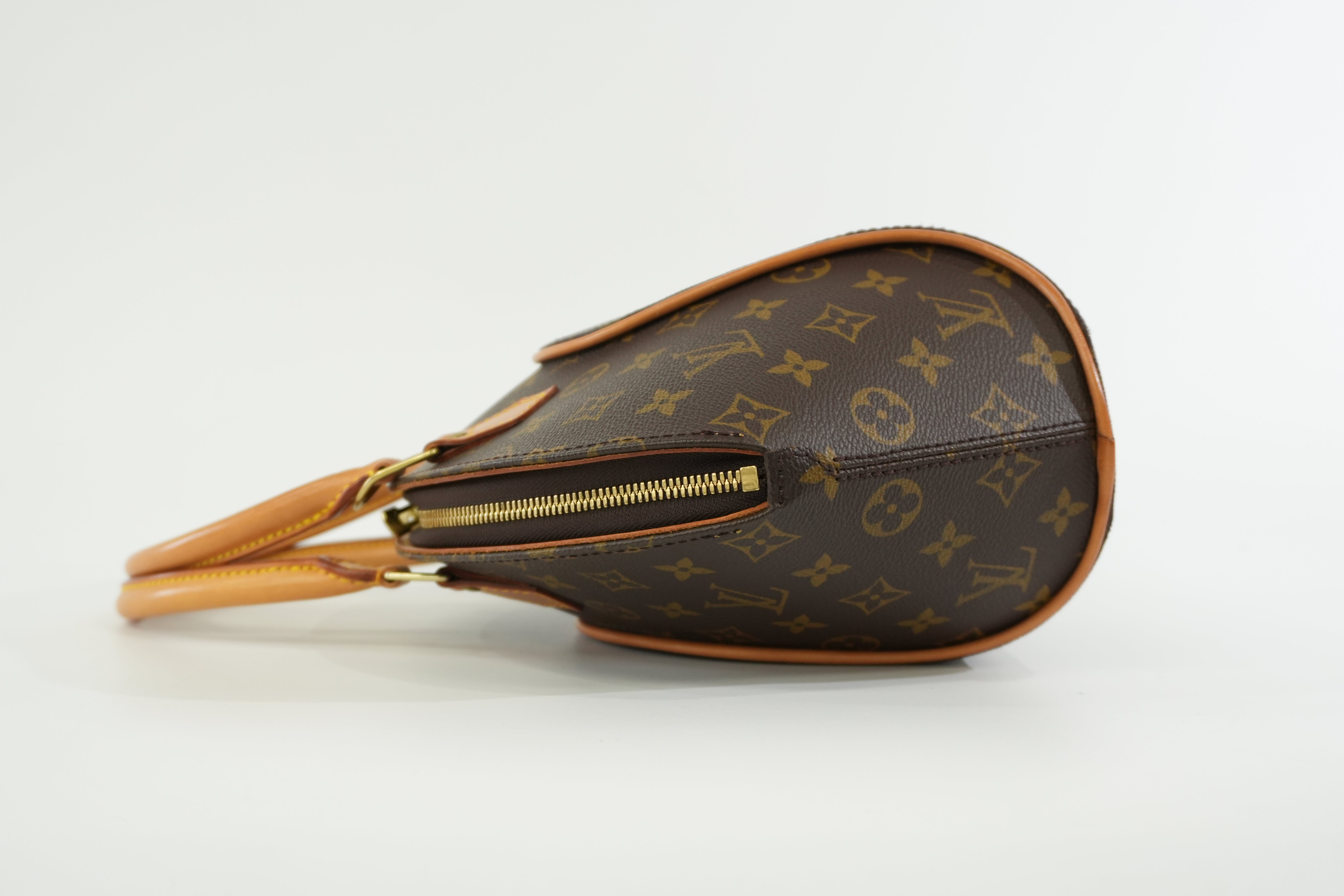 Pre-owned Louis Vuitton Monogram Ellipse PM Handbag