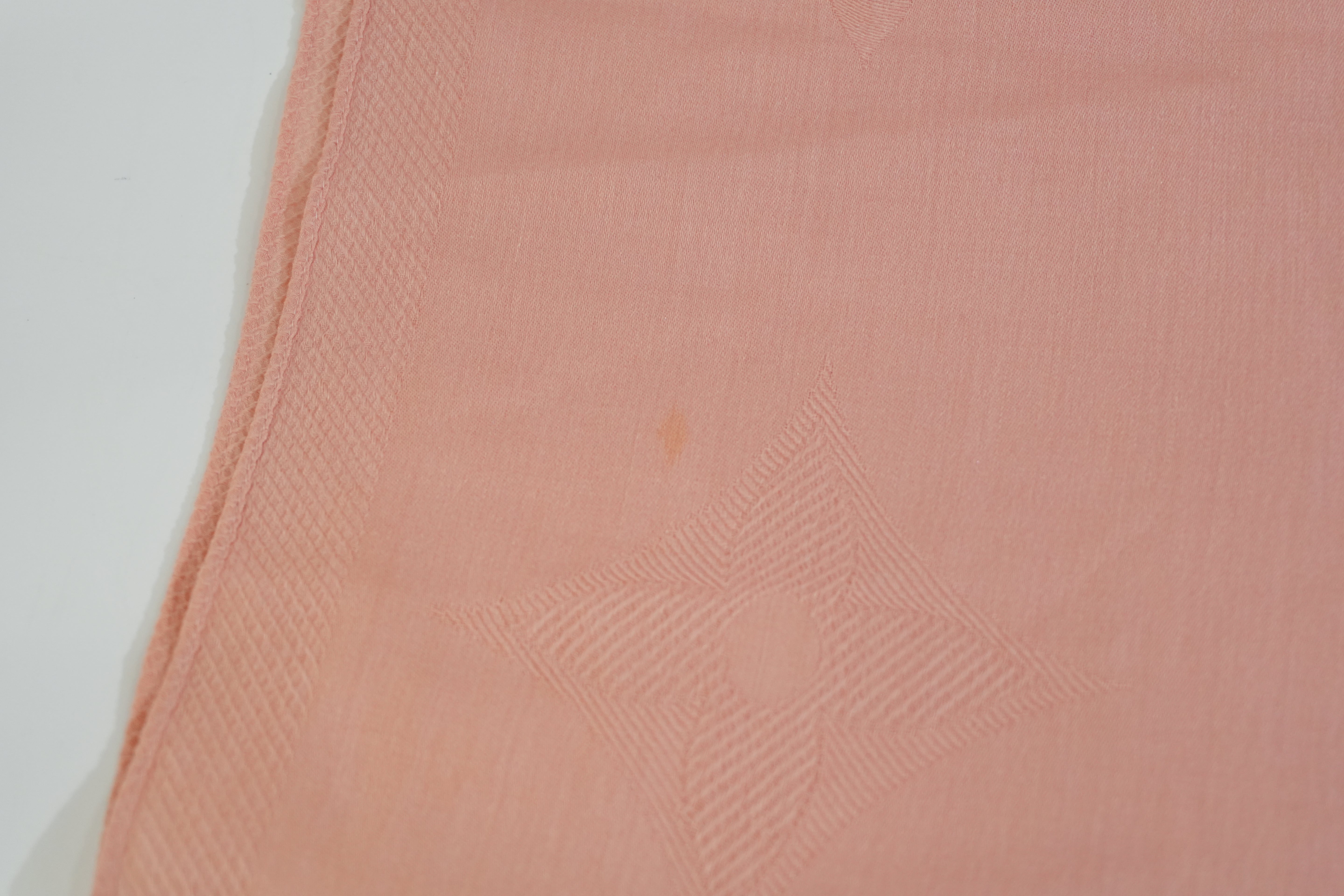 Pre-owned Louis Vuitton Shawl Pink
