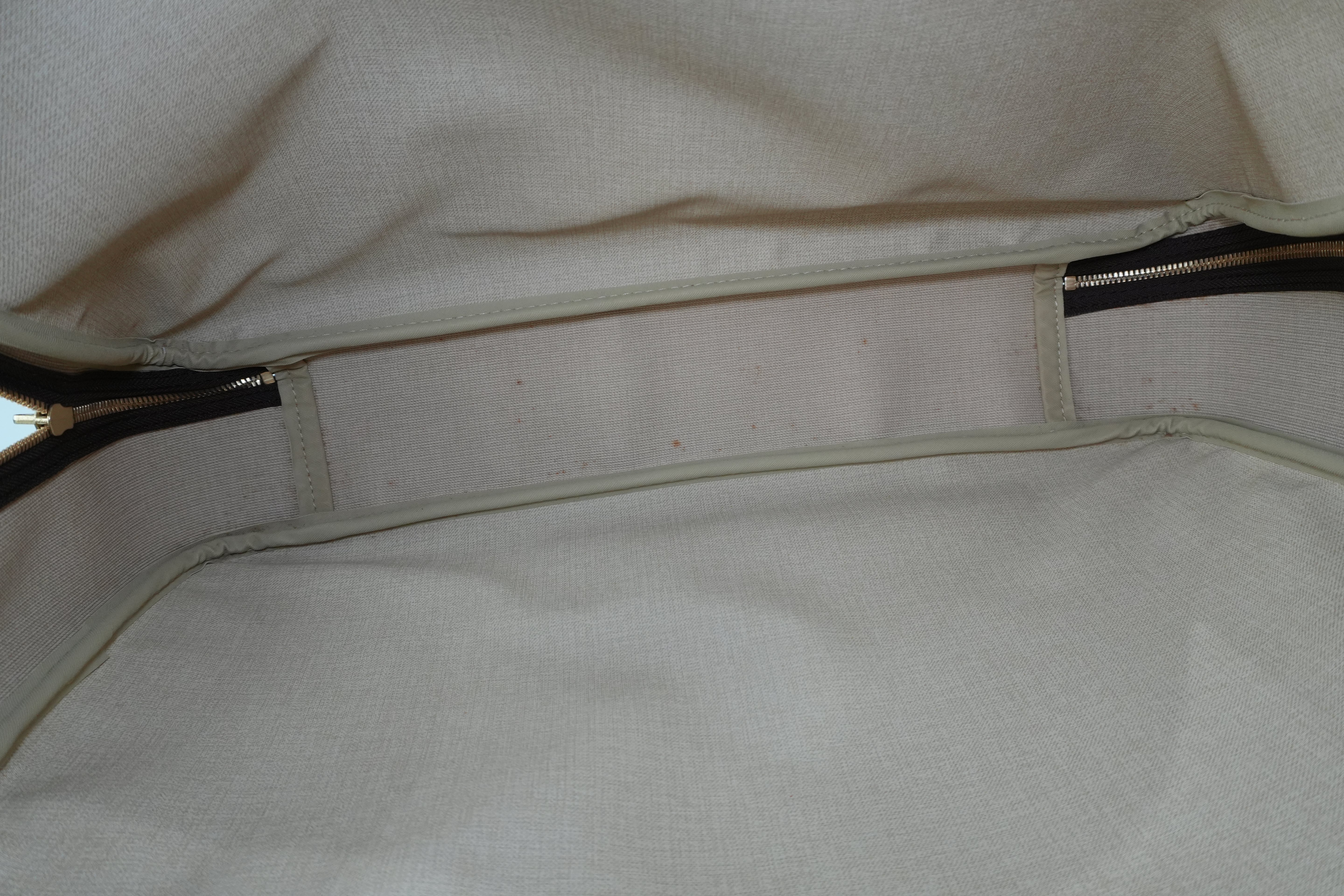 Louis Vuitton Monogram Alize 24 Used