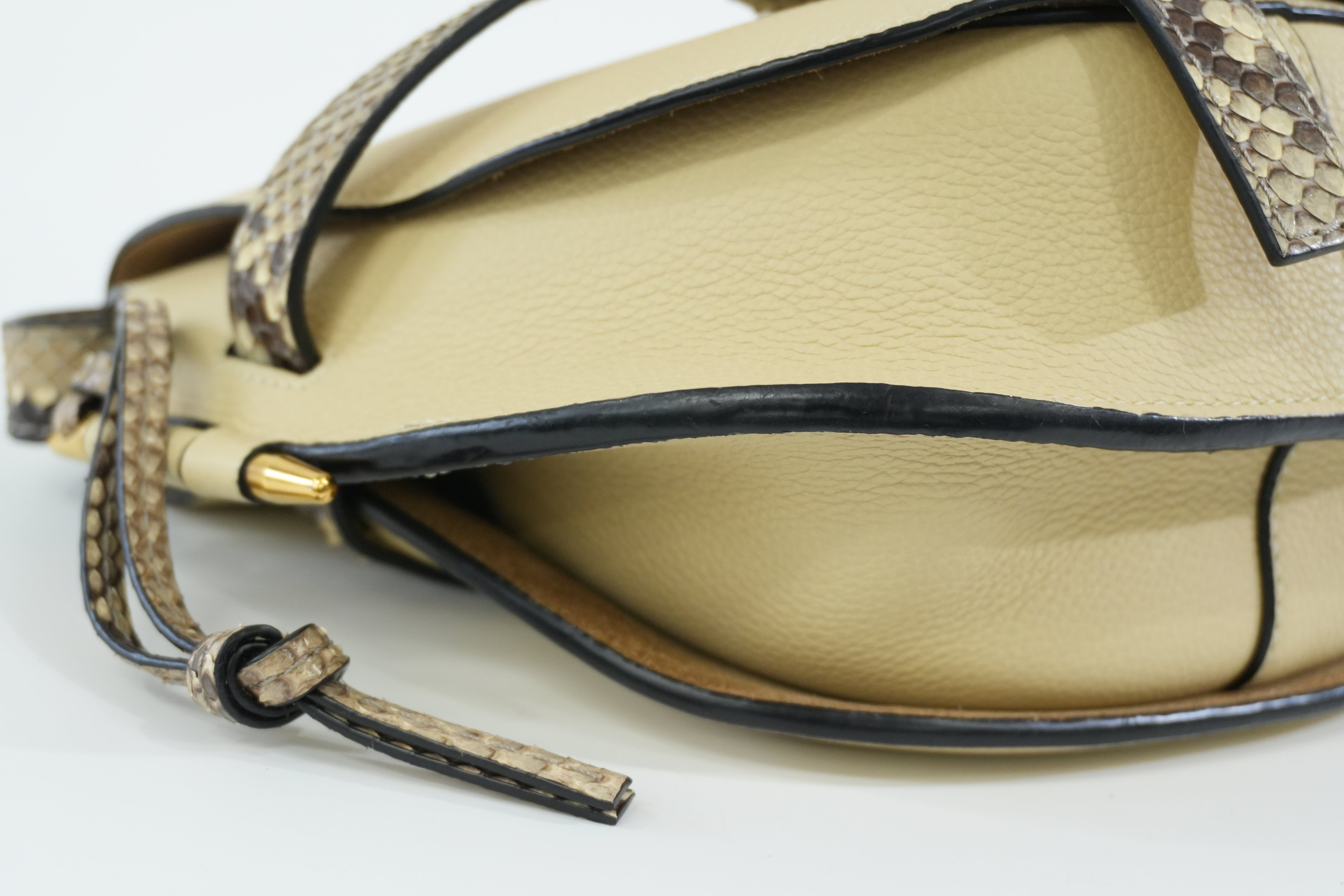 Pre-owned Loewe Gate Snakeskin Print Shoulder Bag Ivory