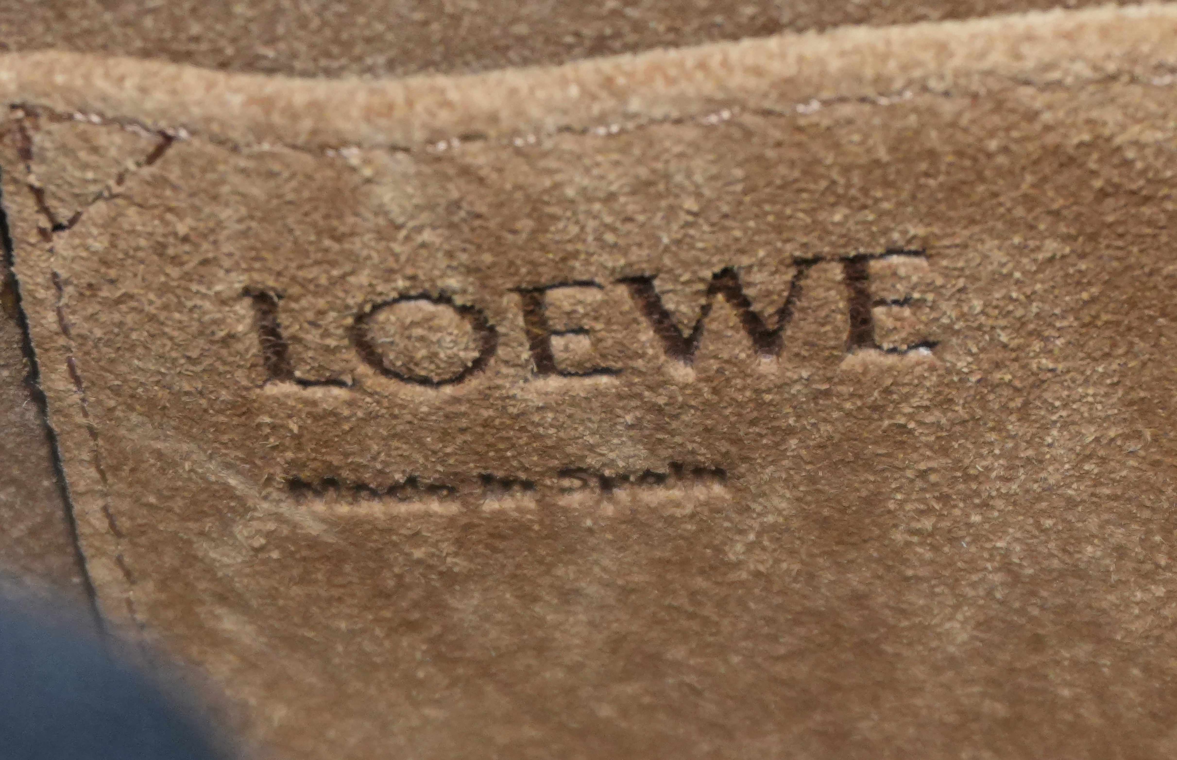 Pre-owned Loewe Gate Snakeskin Print Shoulder Bag Ivory