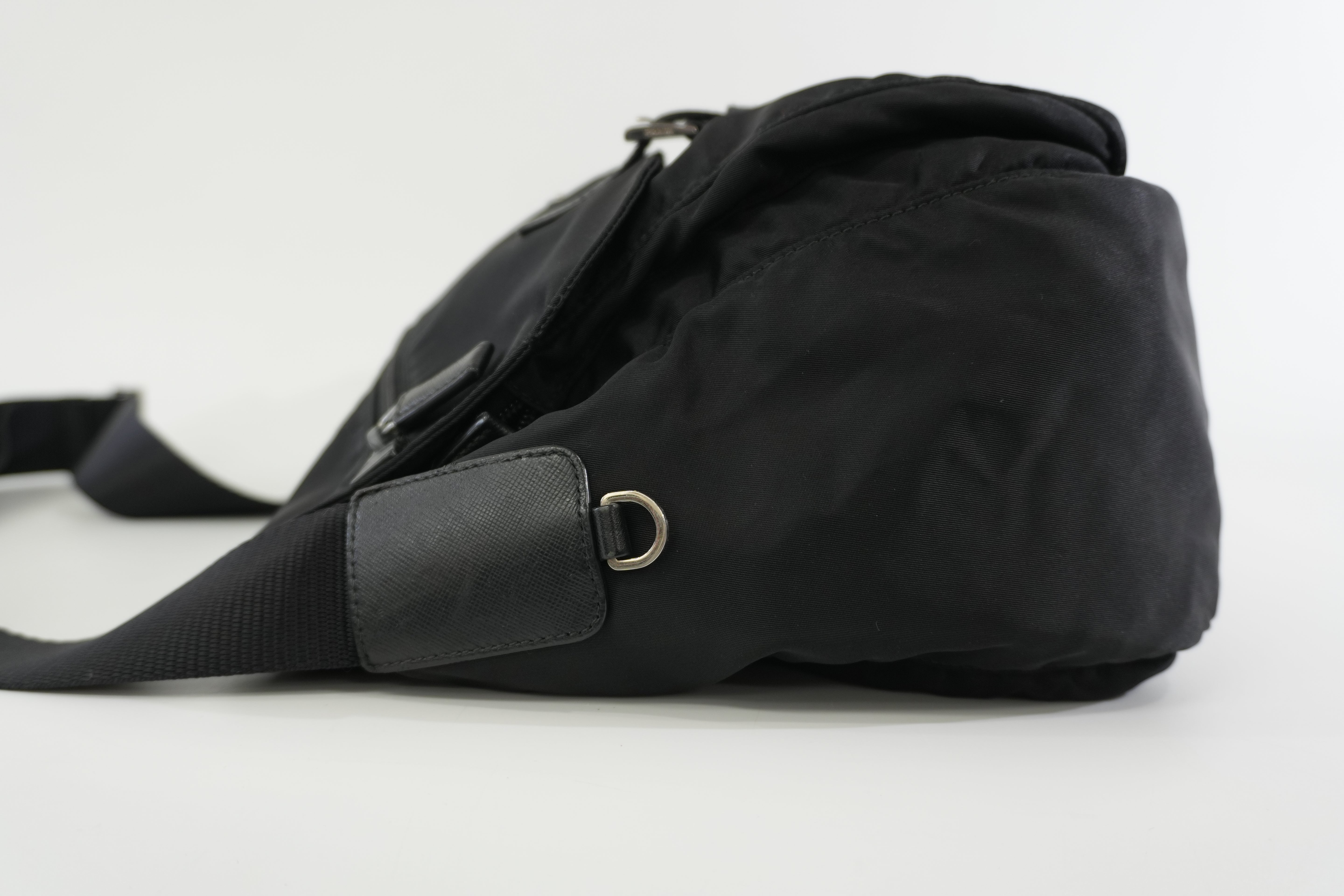 Pre-owned Prada Nylon Crossbody Bag Black