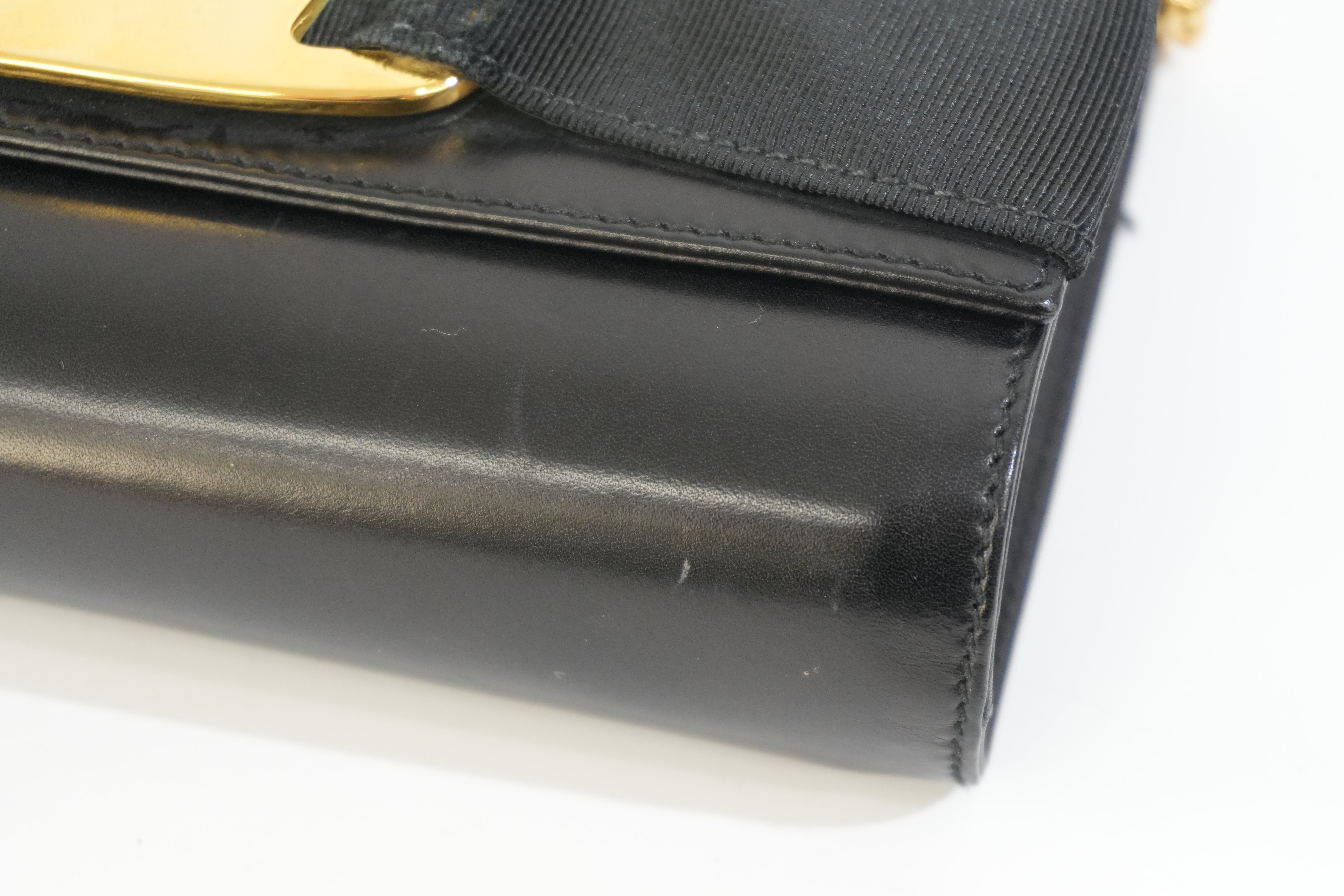 Pre-owned Ferragamo Ribbon Chain Crossbody Bag Black