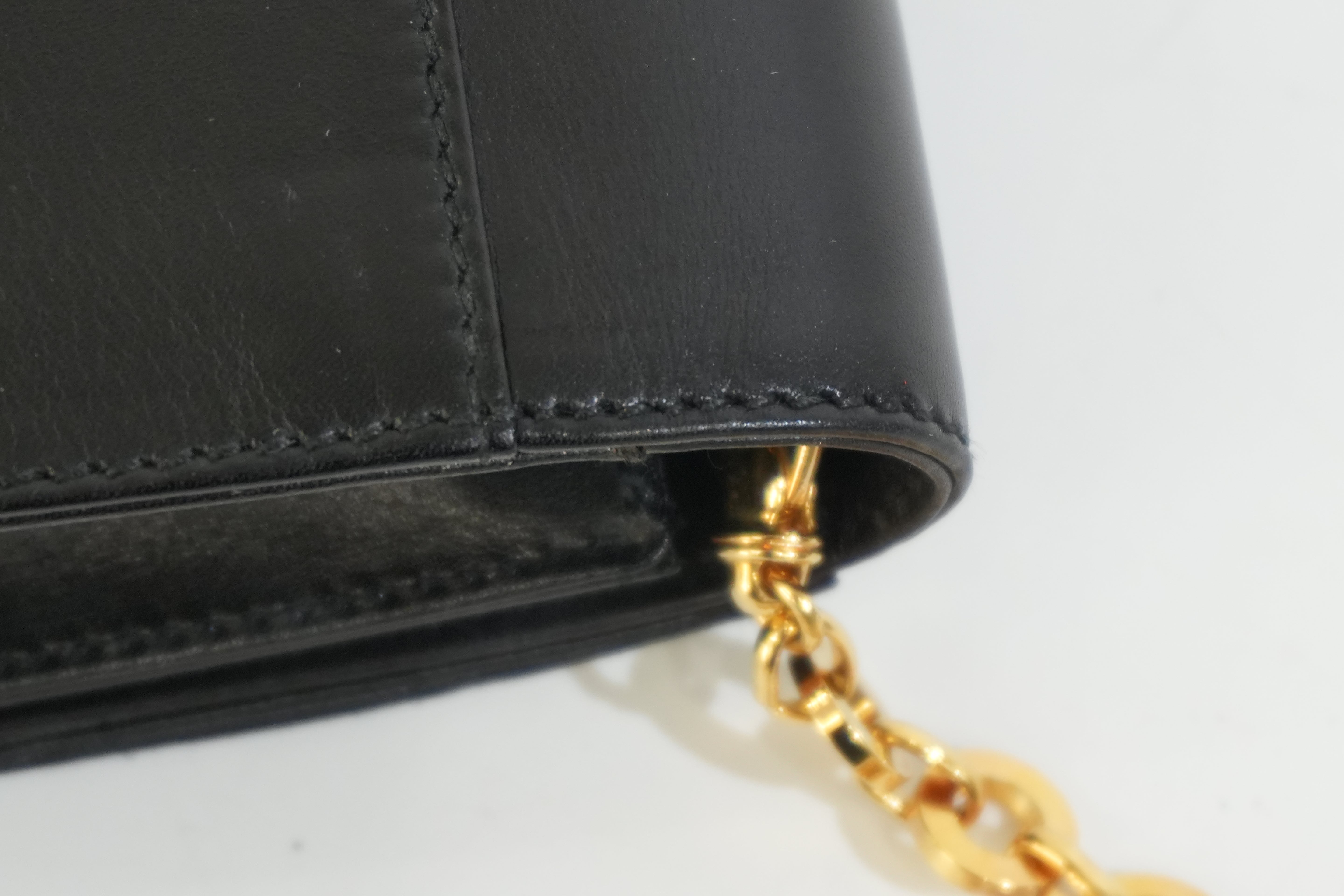 Pre-owned Ferragamo Ribbon Chain Crossbody Bag Black
