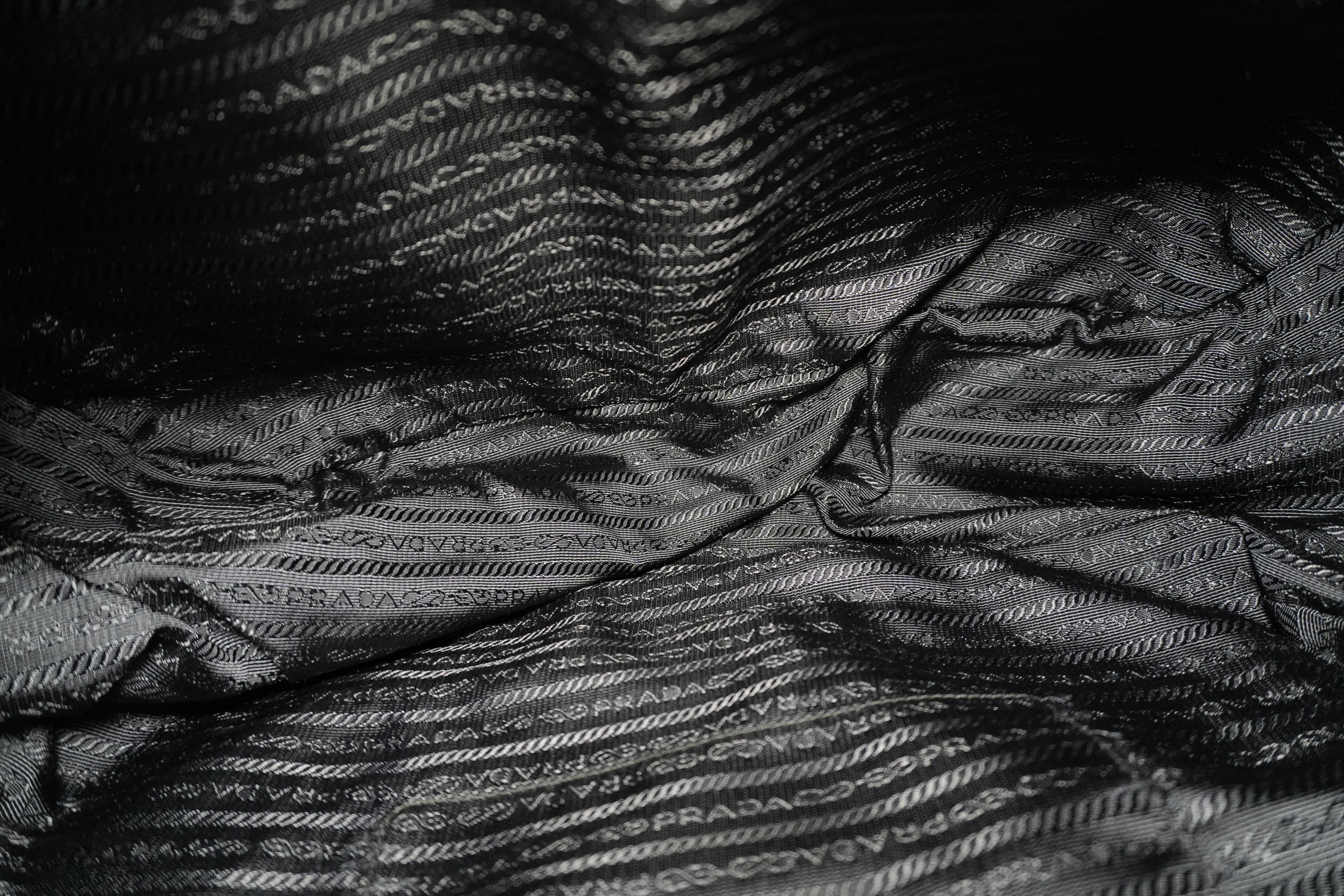 Pre-owned Prada Nylon Crossbody Bag Black