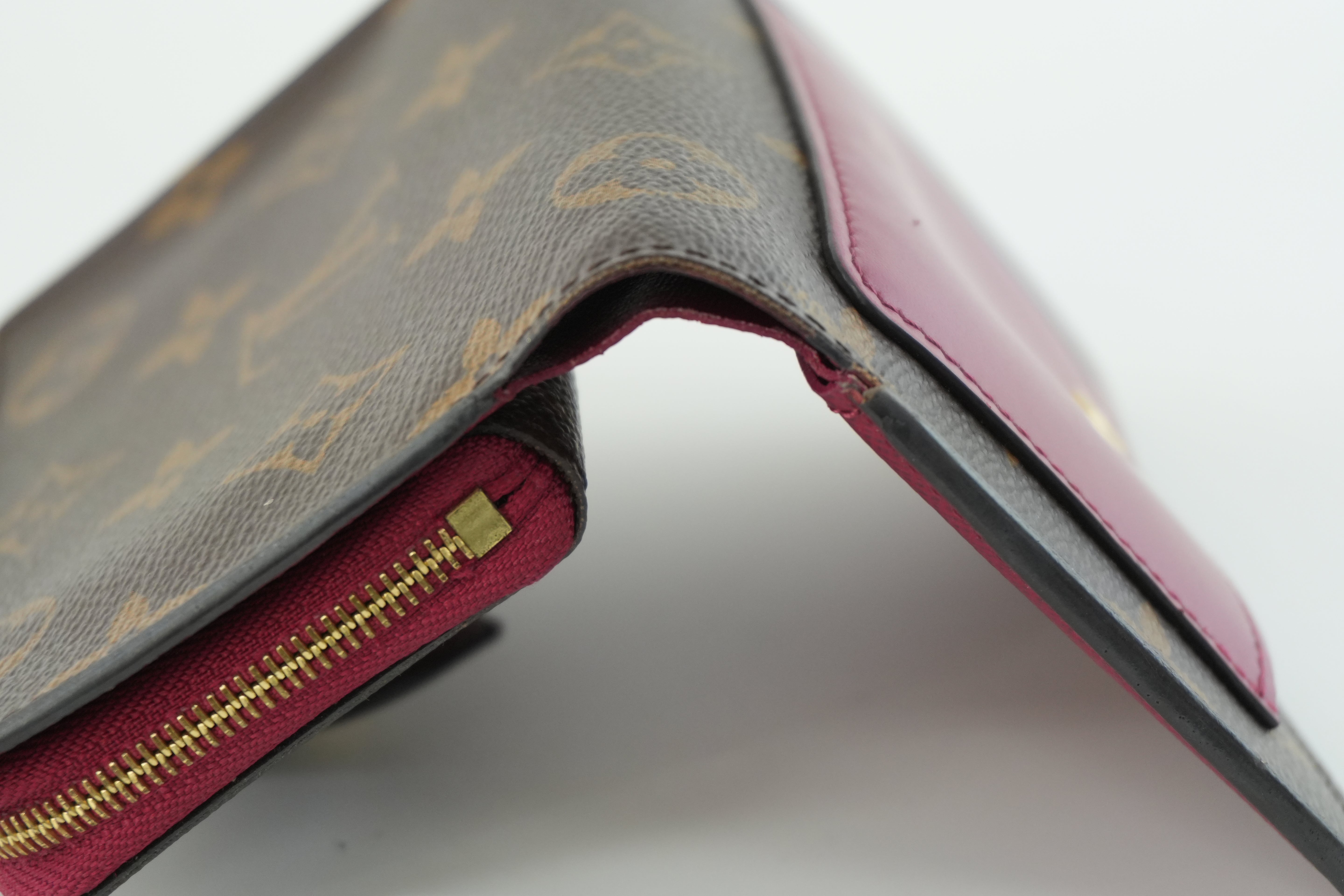 Louis Vuitton Monogram Juliet Wallet Used