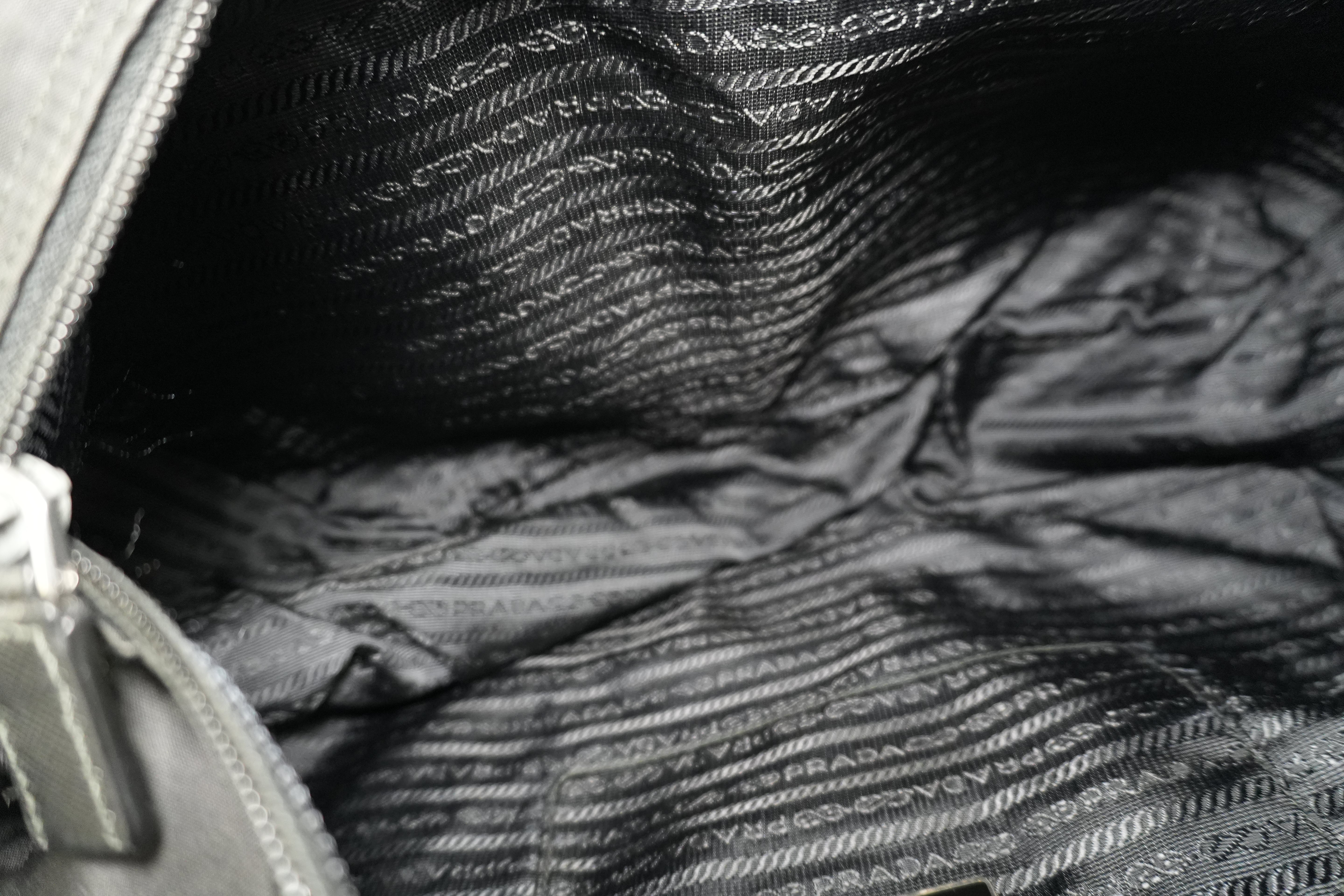 Pre-owned Prada Nylon Crossbody Bag Black