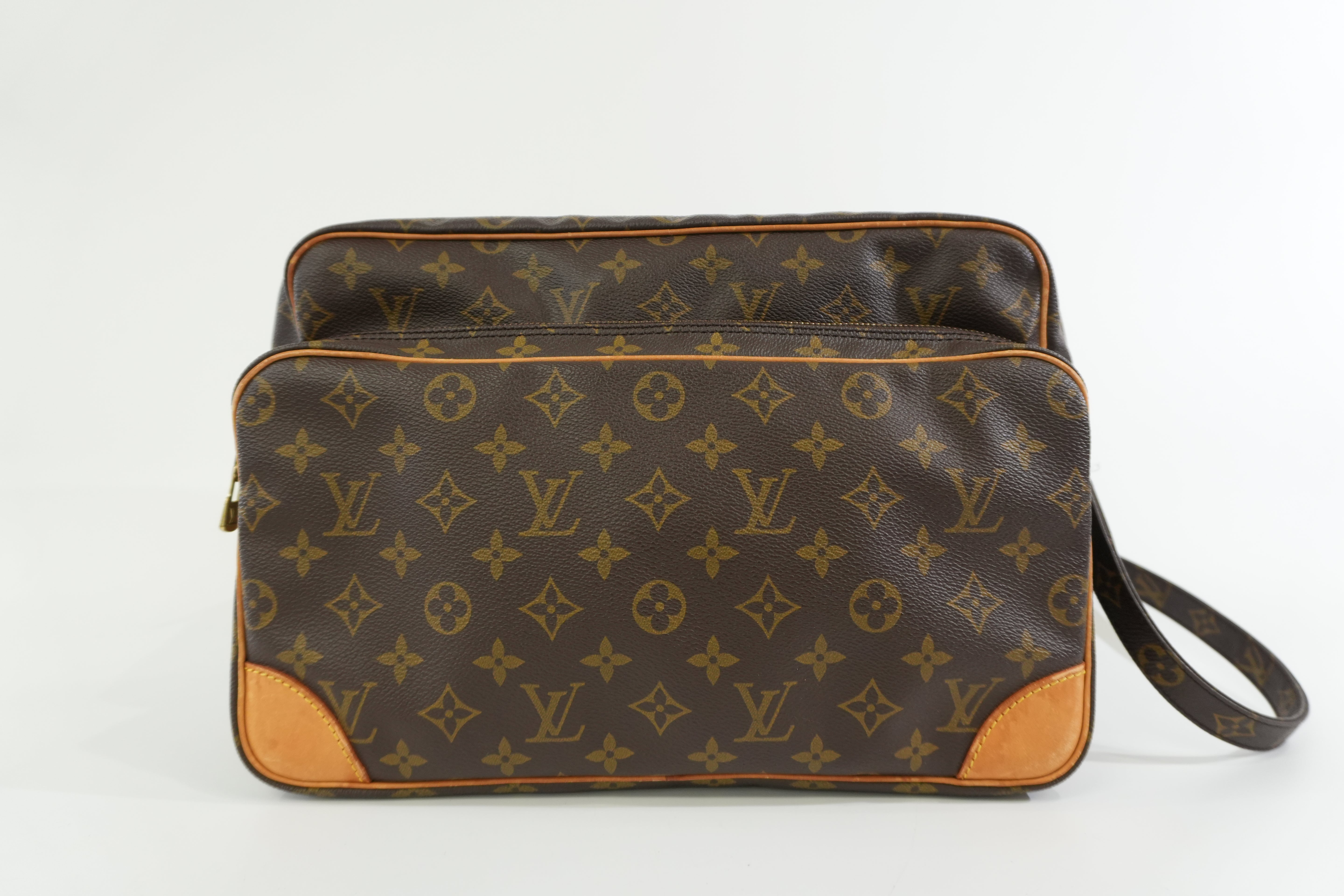 Pre-owned Louis Vuitton Monogram Nile Size 33 Shoulder Bag