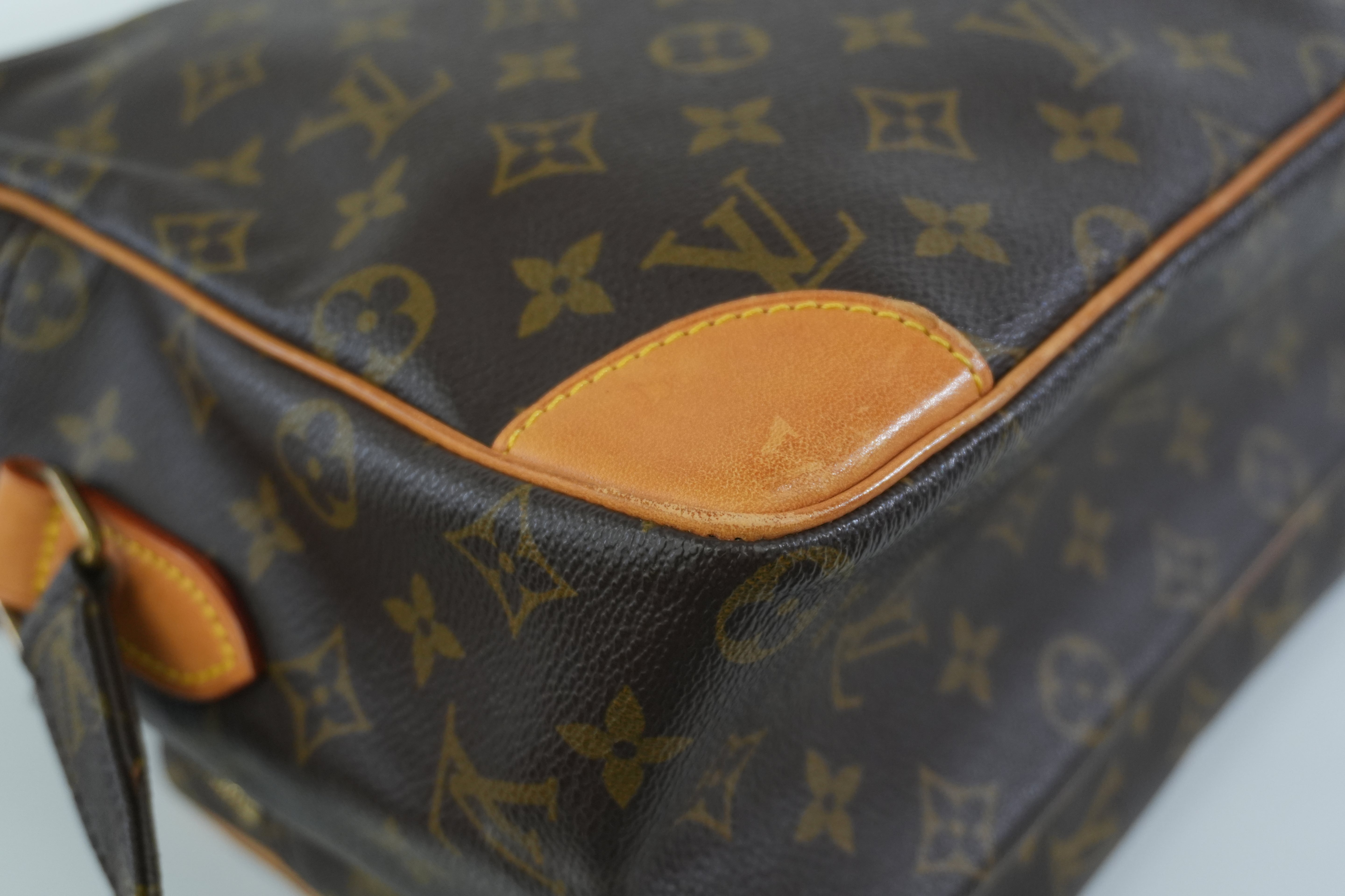 Pre-owned Louis Vuitton Monogram Nile Size 33 Shoulder Bag