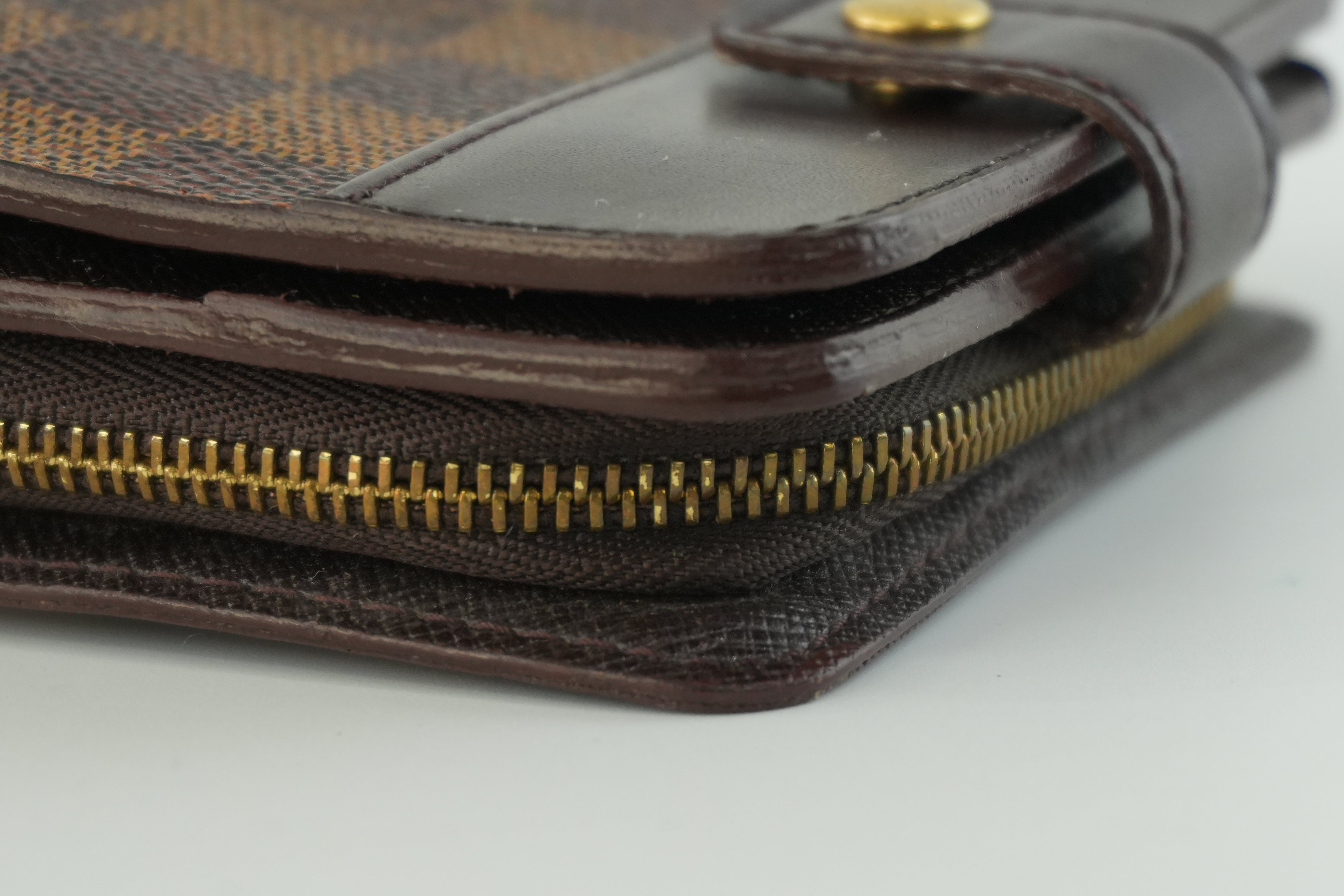 Louis Vuitton Damier Ebene Compact Wallet Used