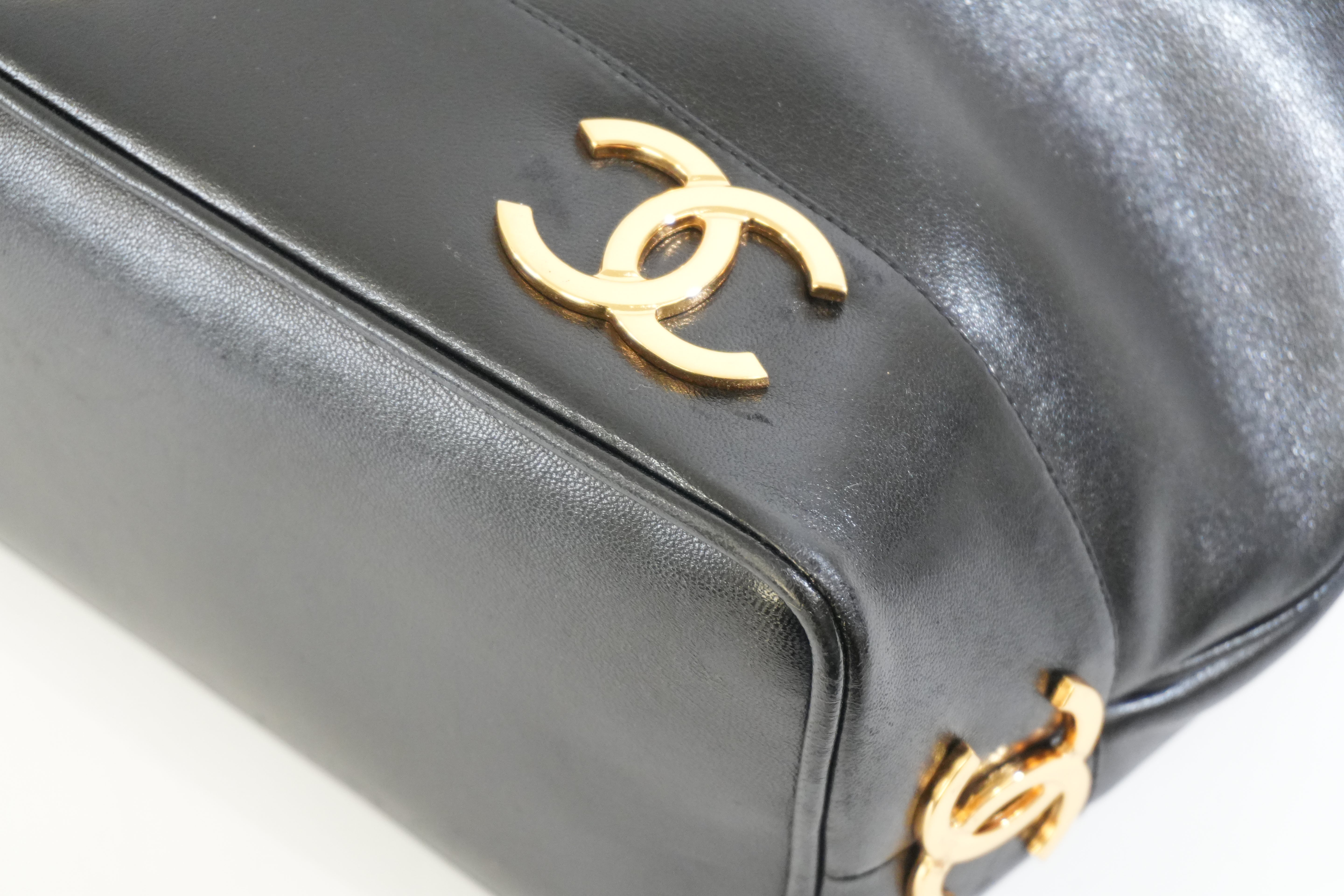 Pre-owned Chanel Bucket Shoulder Bag Black