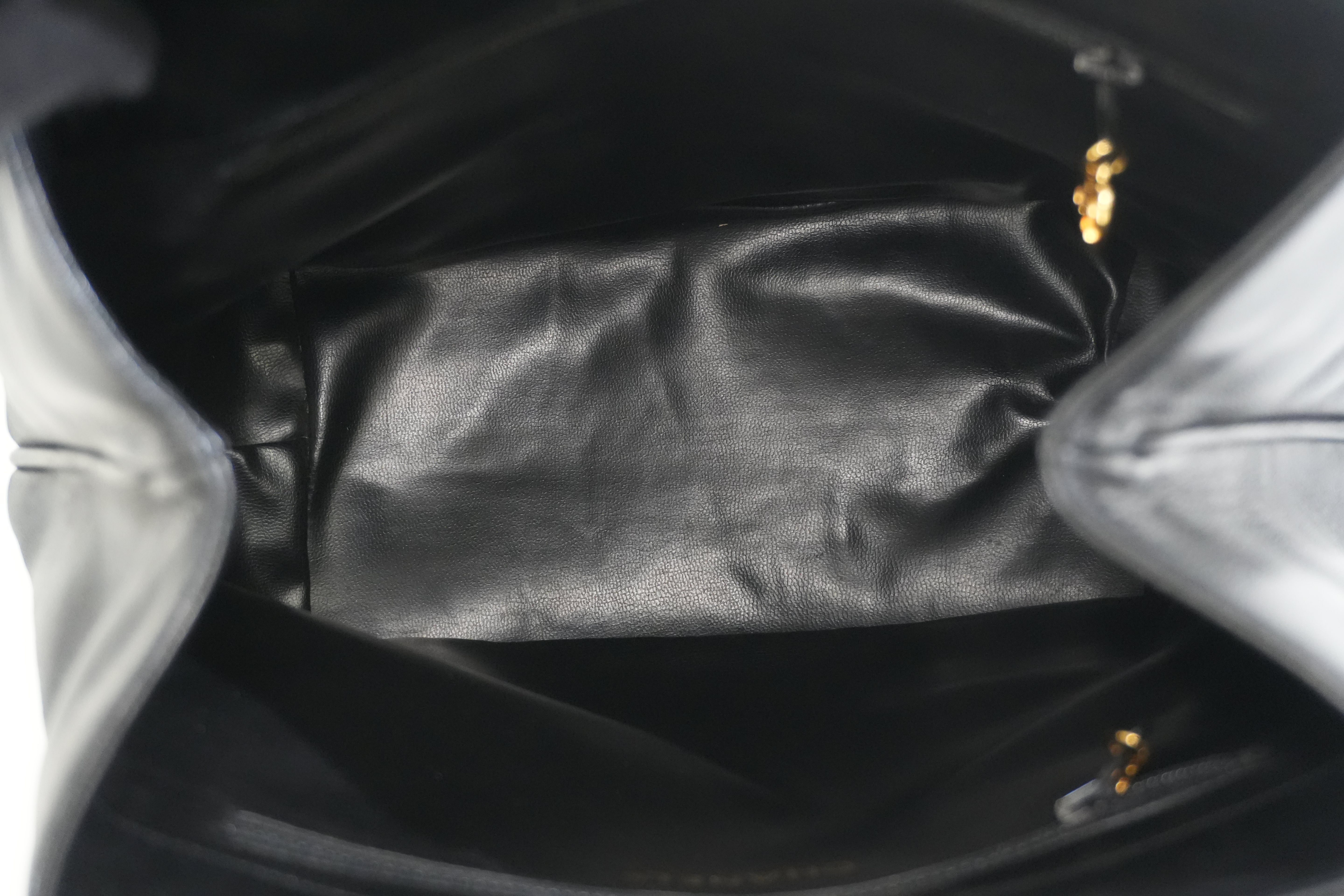 Pre-owned Chanel Bucket Shoulder Bag Black