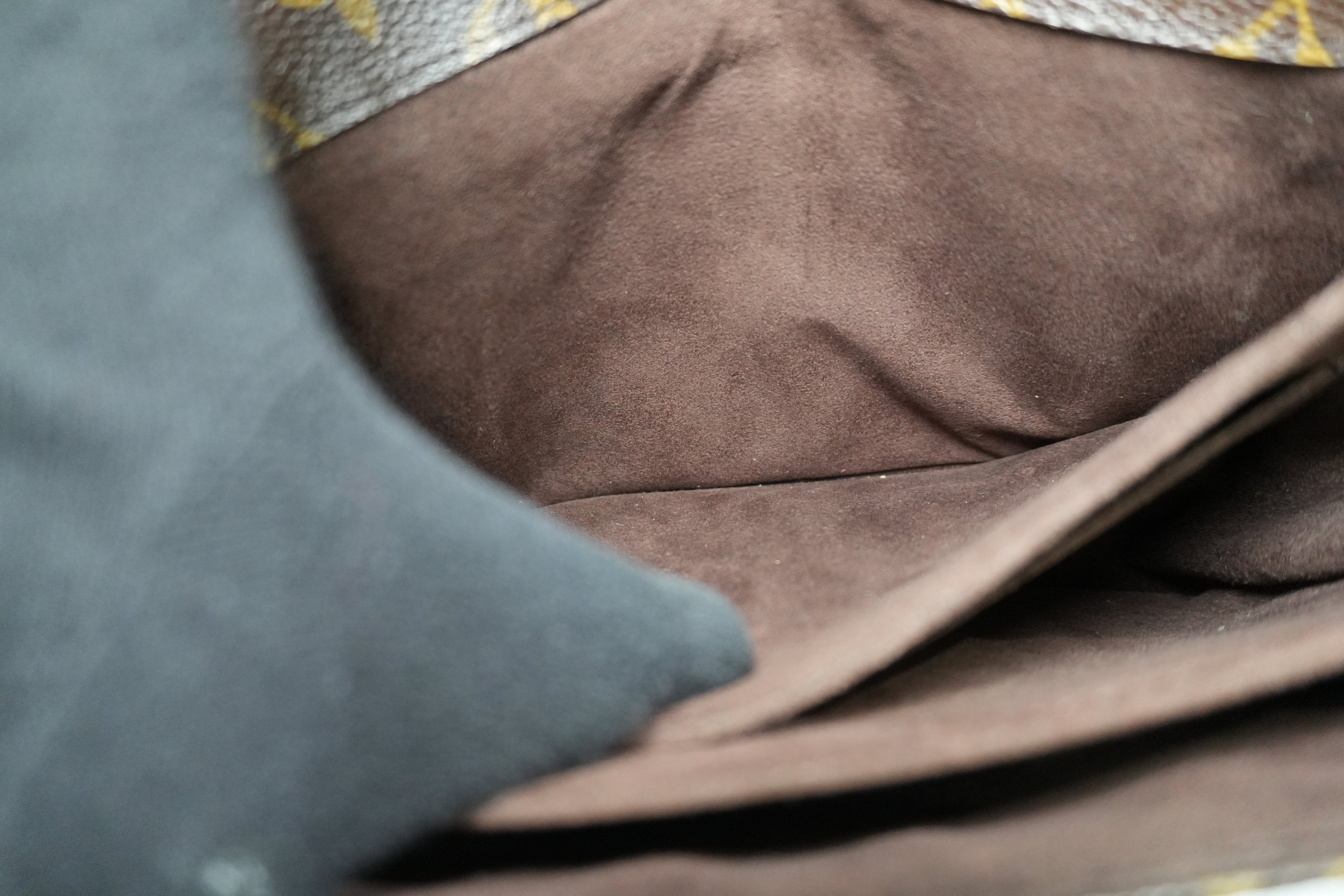 Pre-owned Louis Vuitton Monogram Metis Shoulder Bag