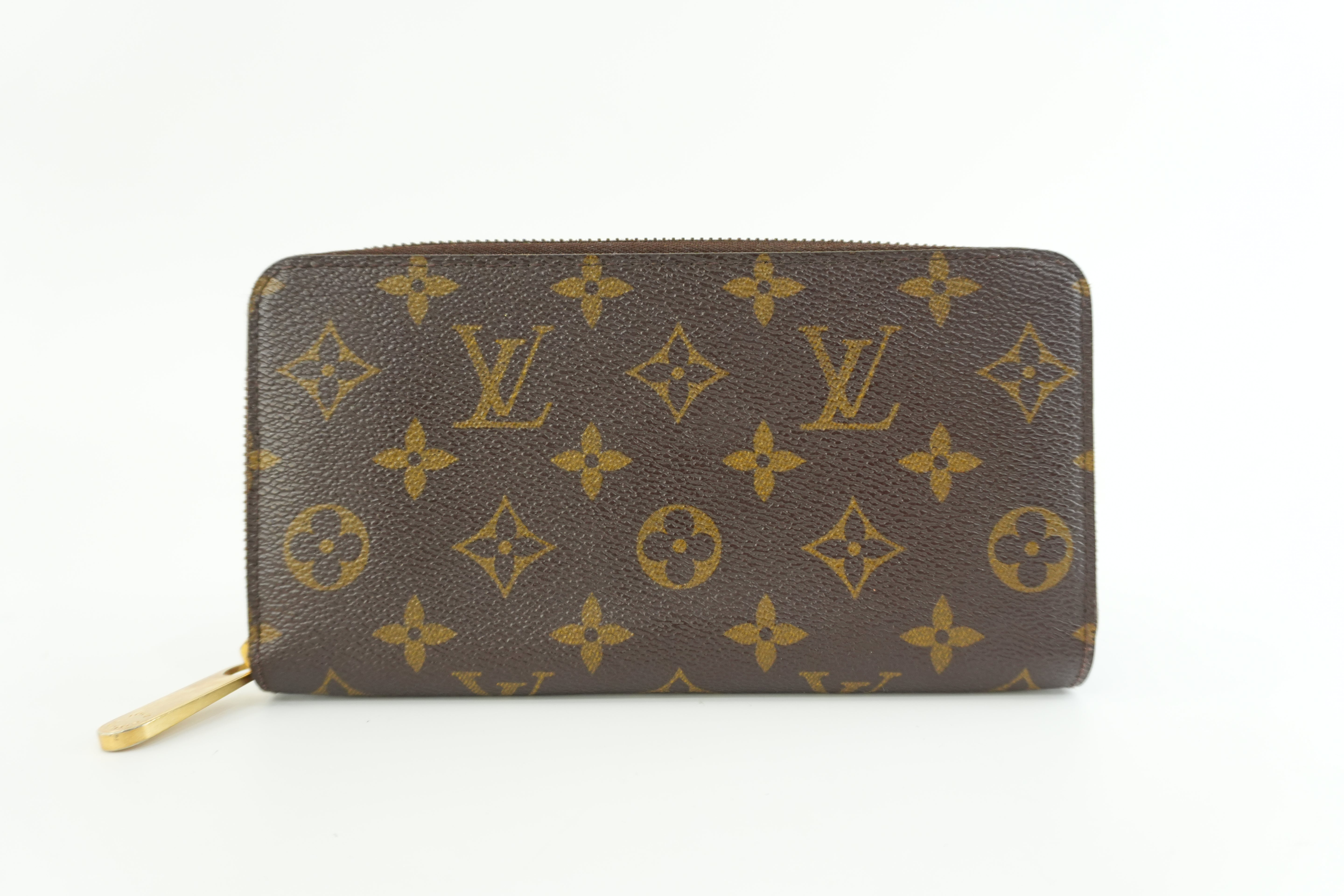 Louis Vuitton Monogram Zippy Wallet Used