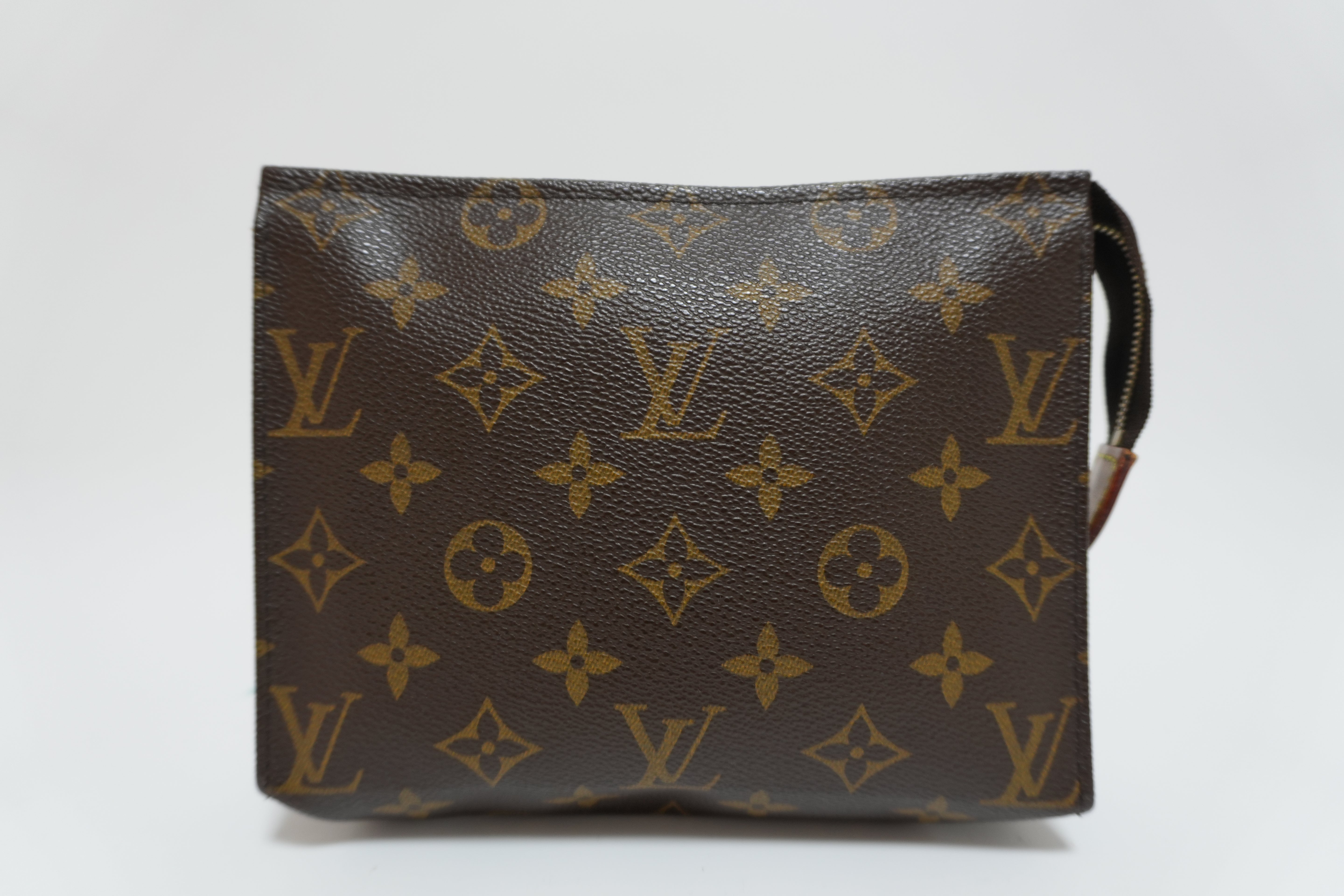 Louis Vuitton Monogram Toiletry 19 Pouch Used