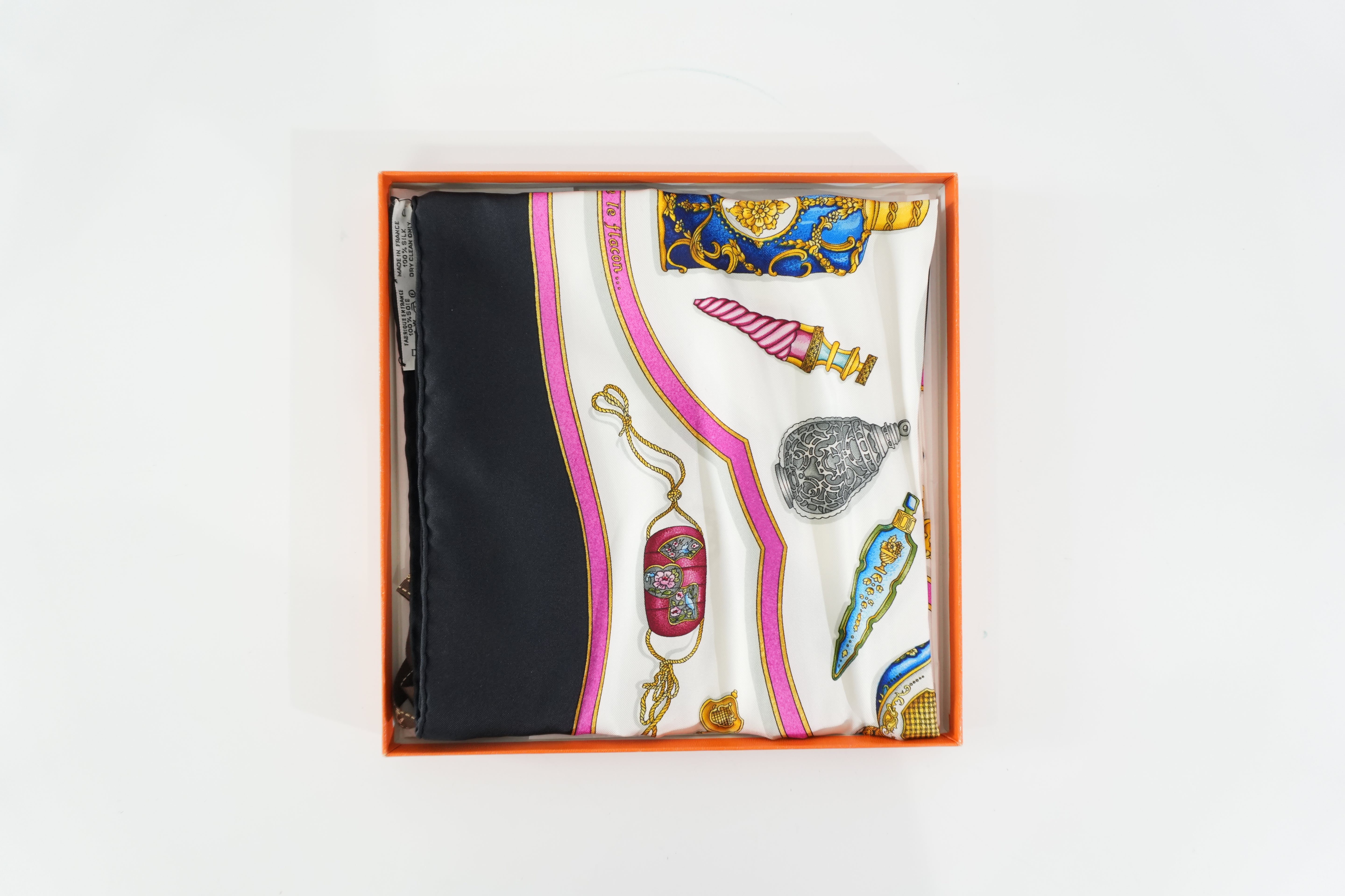 Pre-owned Hermes Scarf Black and Pink