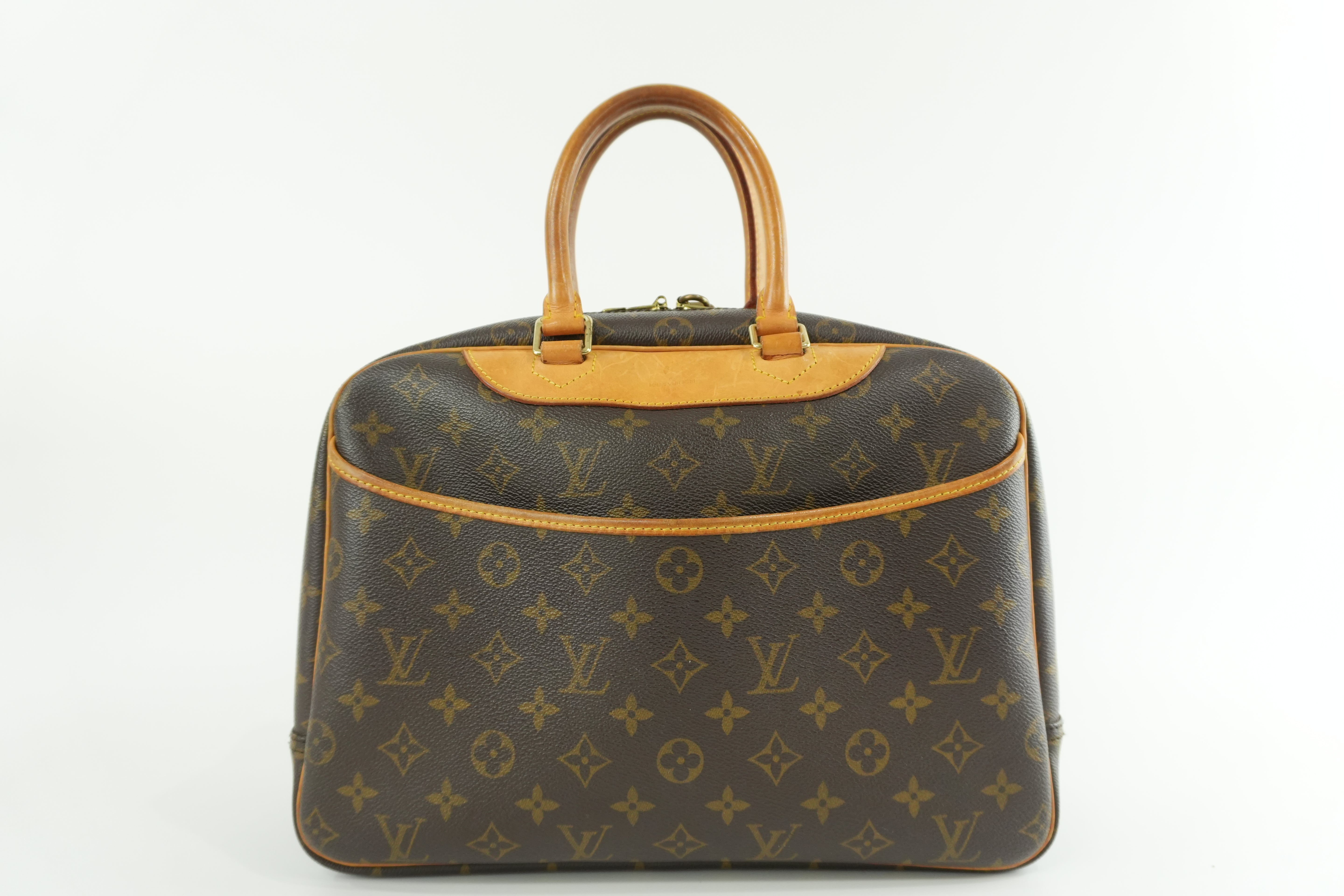 Louis Vuitton Monogram Deauville Handbag Used