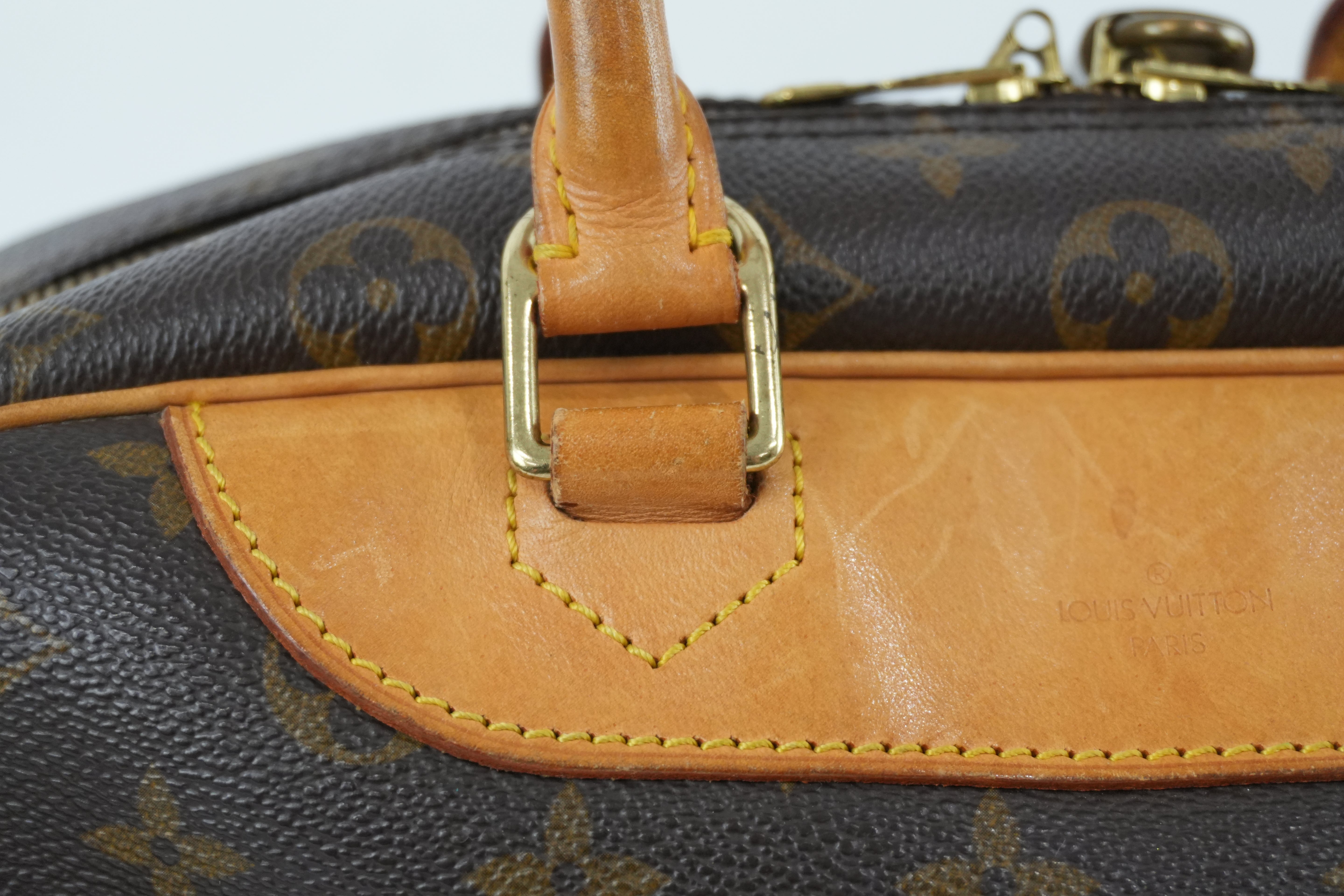 Louis Vuitton Monogram Deauville Handbag Used
