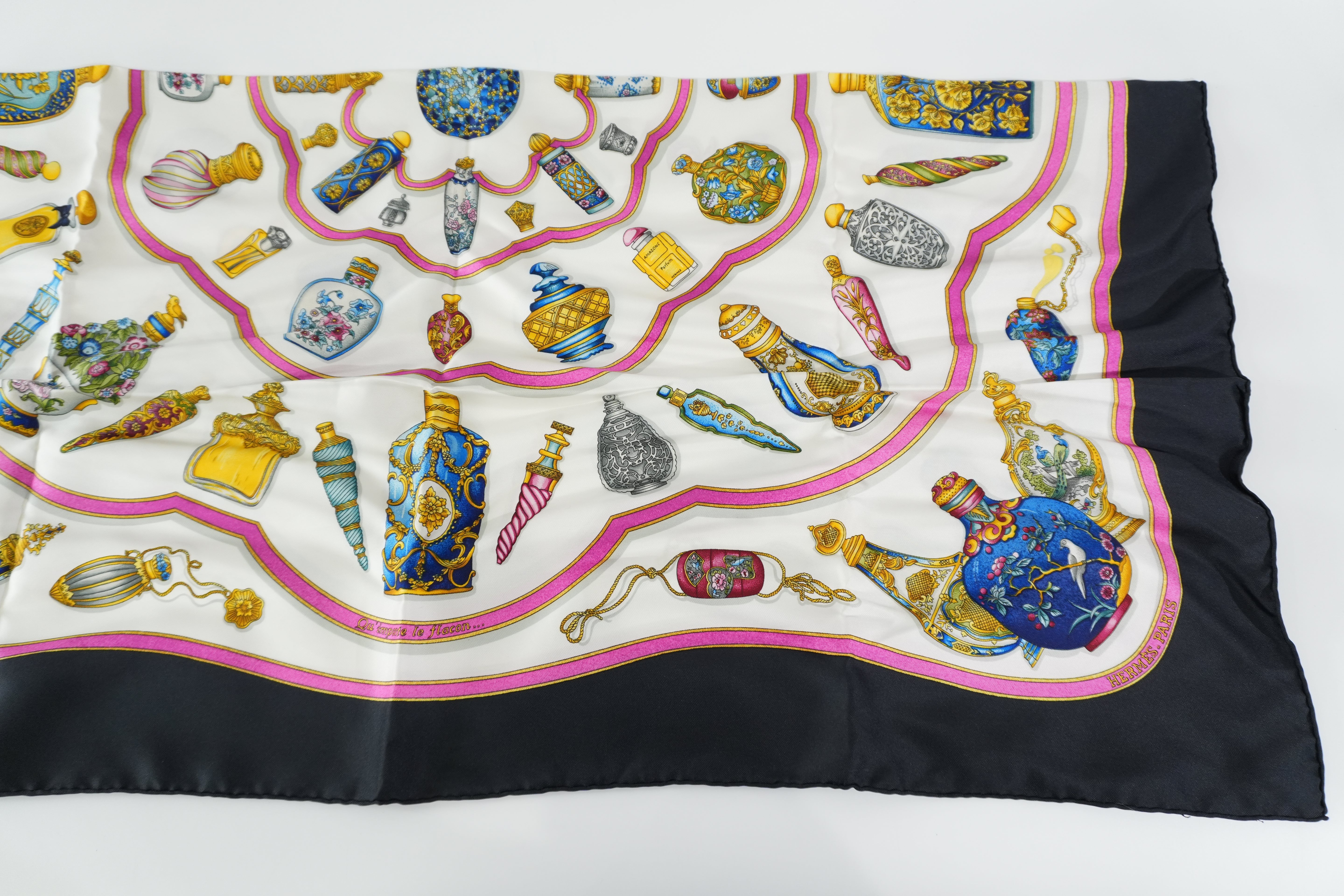 Pre-owned Hermes Scarf Black and Pink