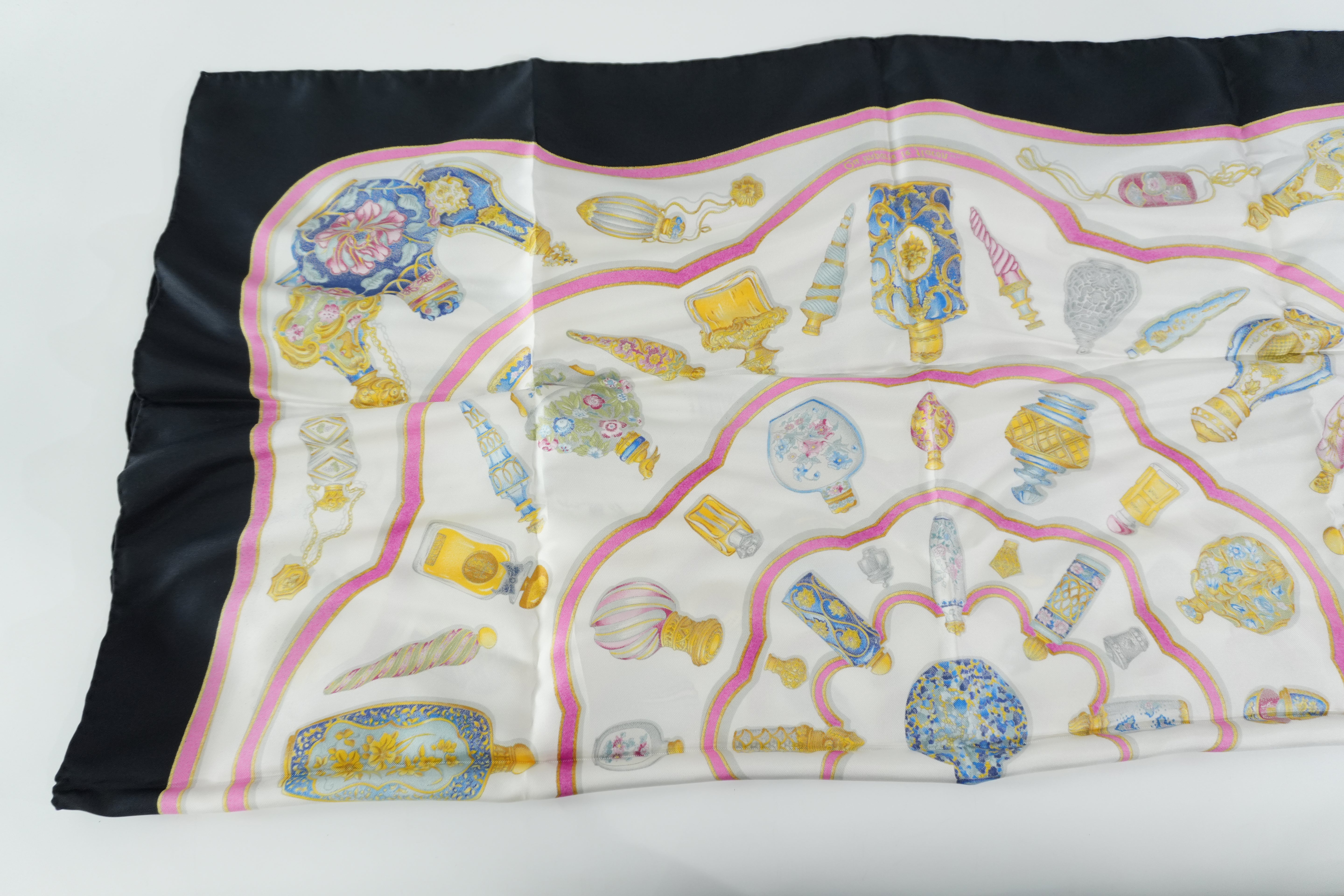 Pre-owned Hermes Scarf Black and Pink