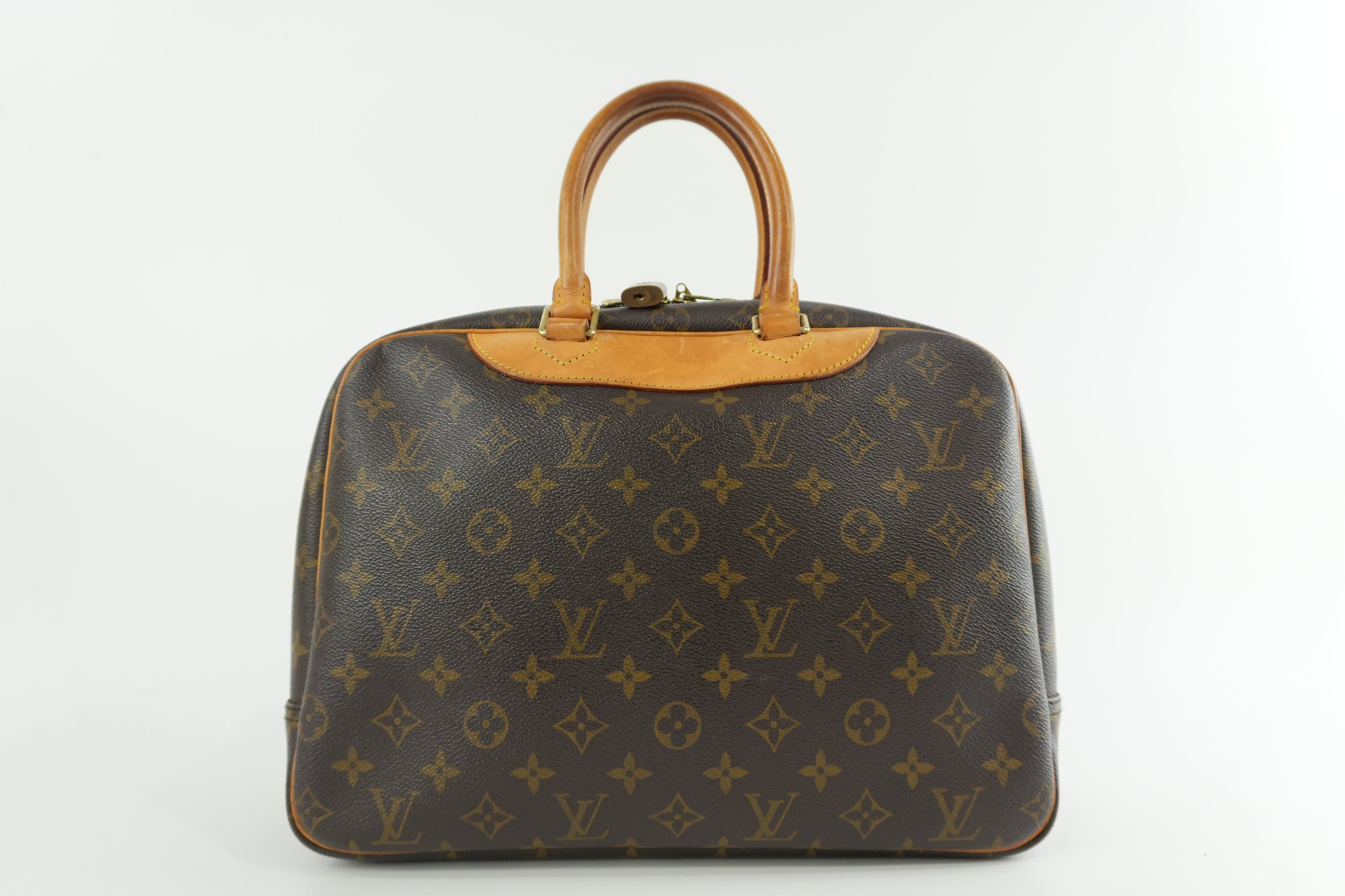 Louis Vuitton Monogram Deauville Handbag Used