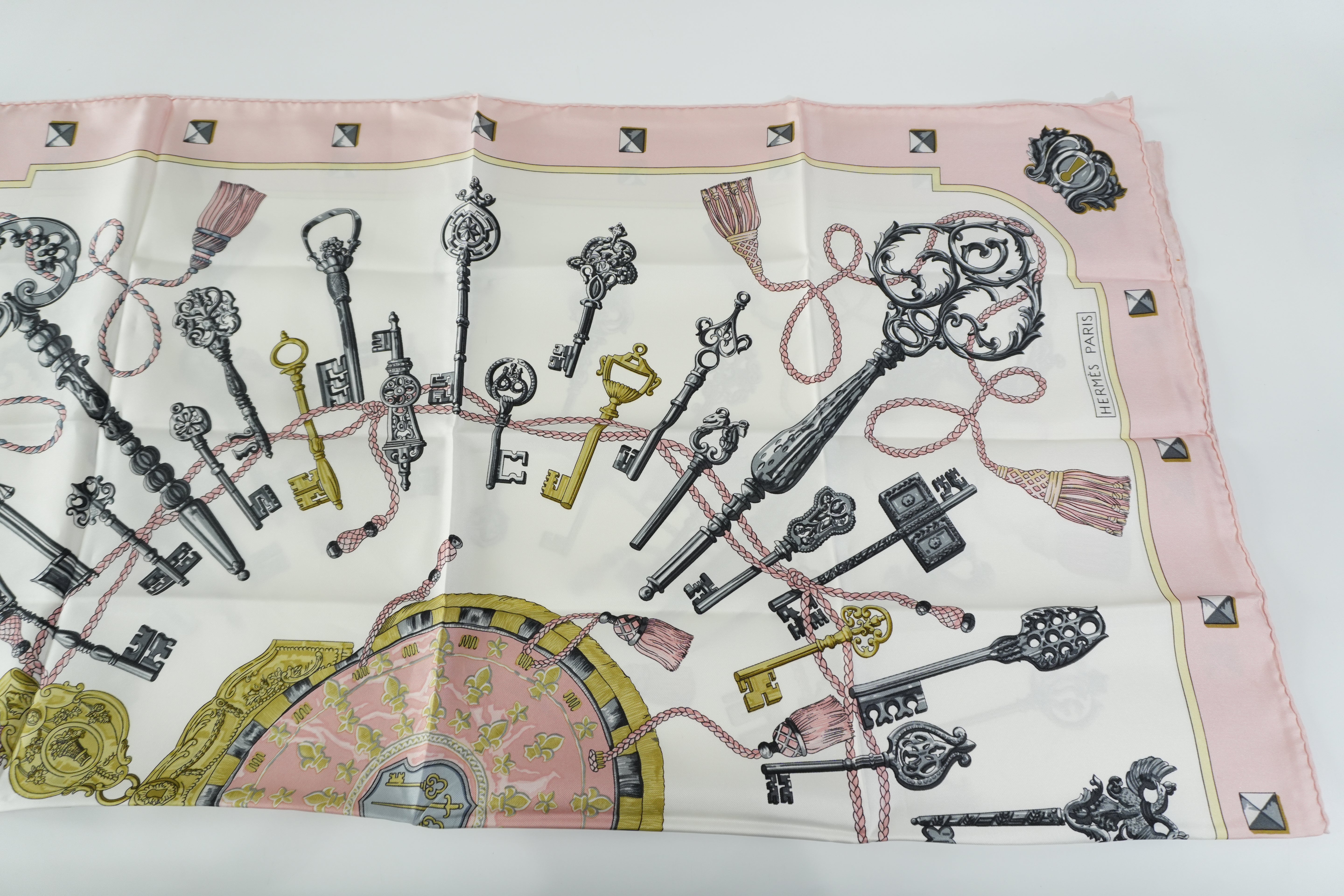 Pre-owned Hermes Scarf Pink