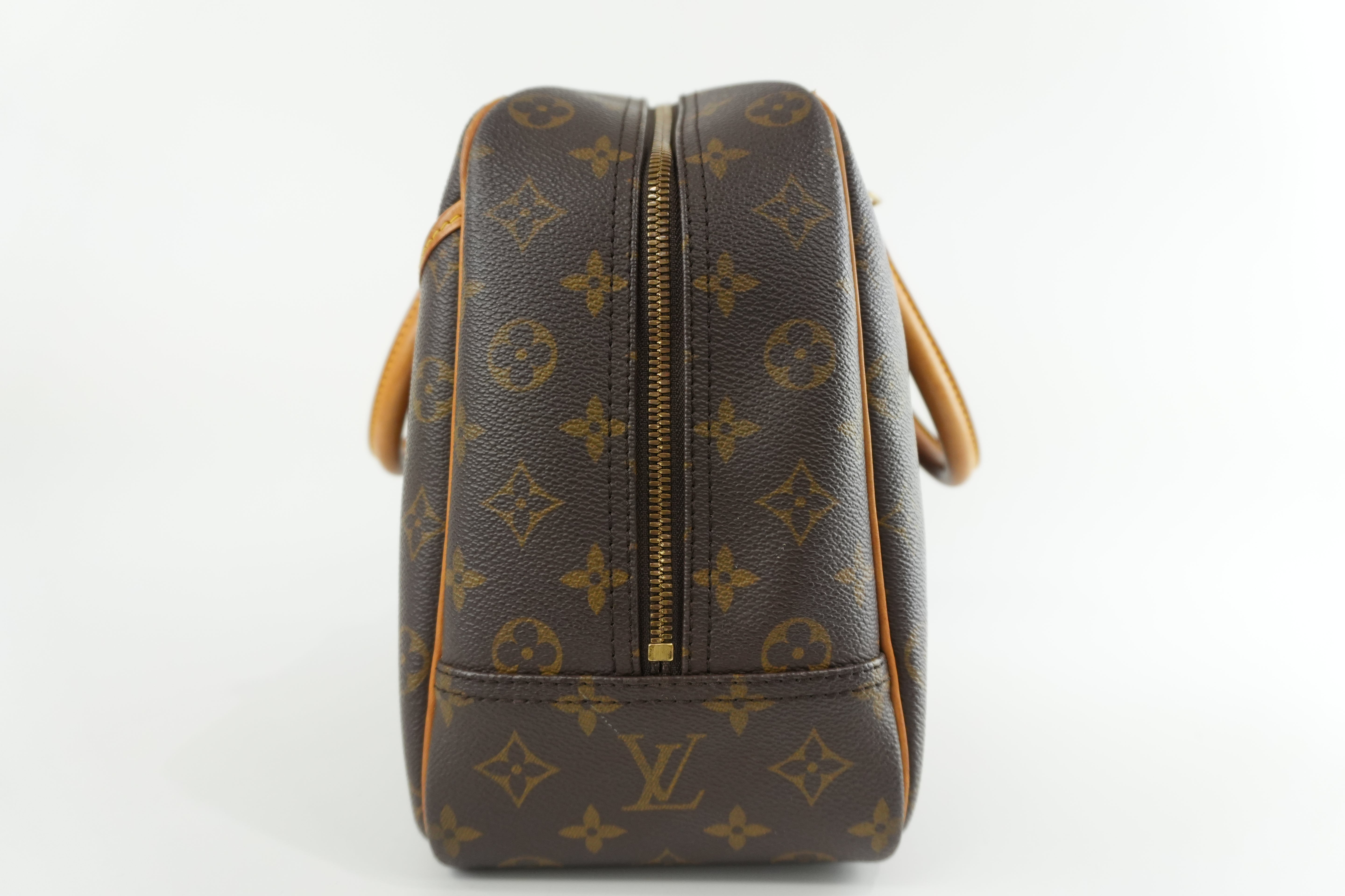 Louis Vuitton Monogram Deauville Handbag Used
