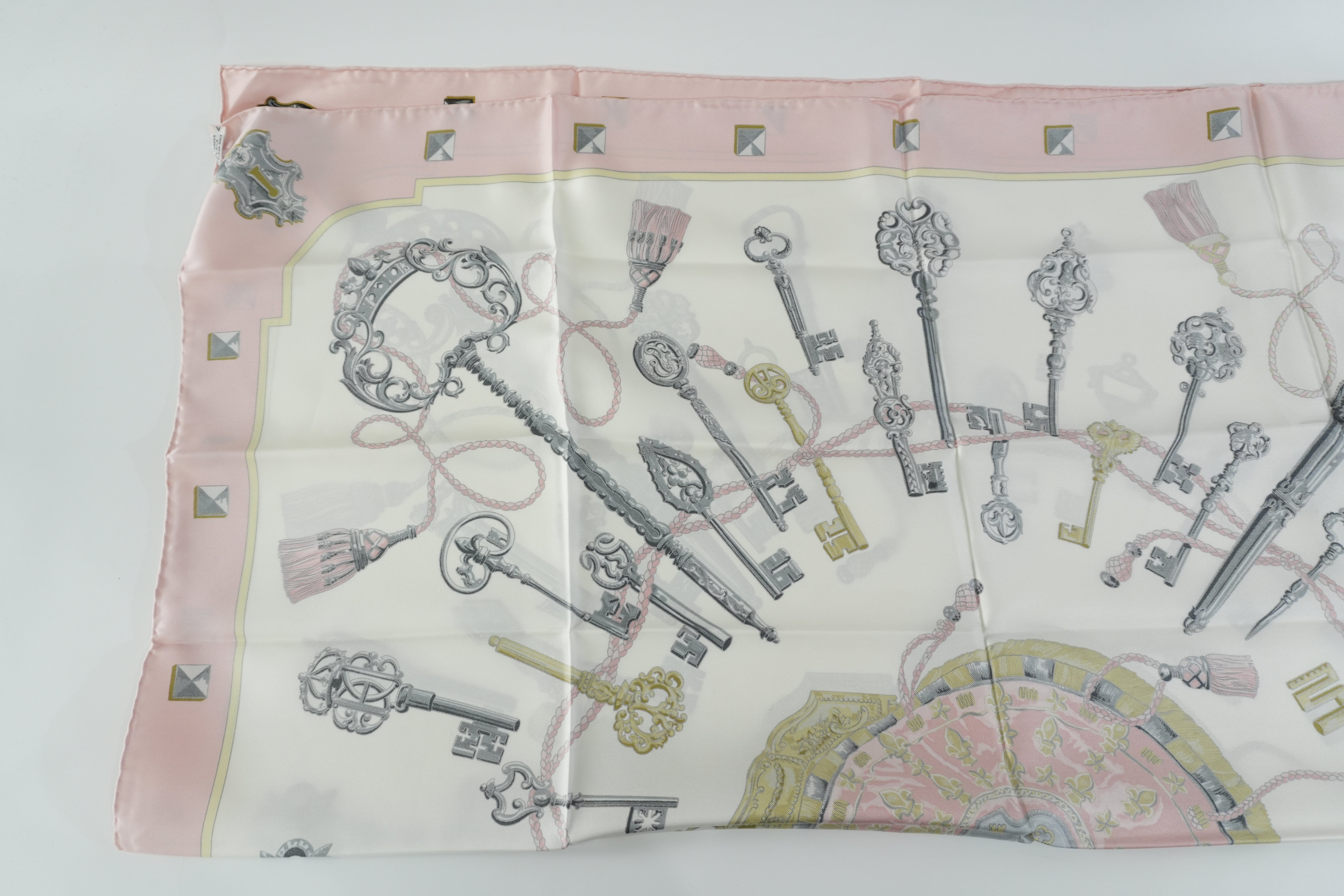 Pre-owned Hermes Scarf Pink