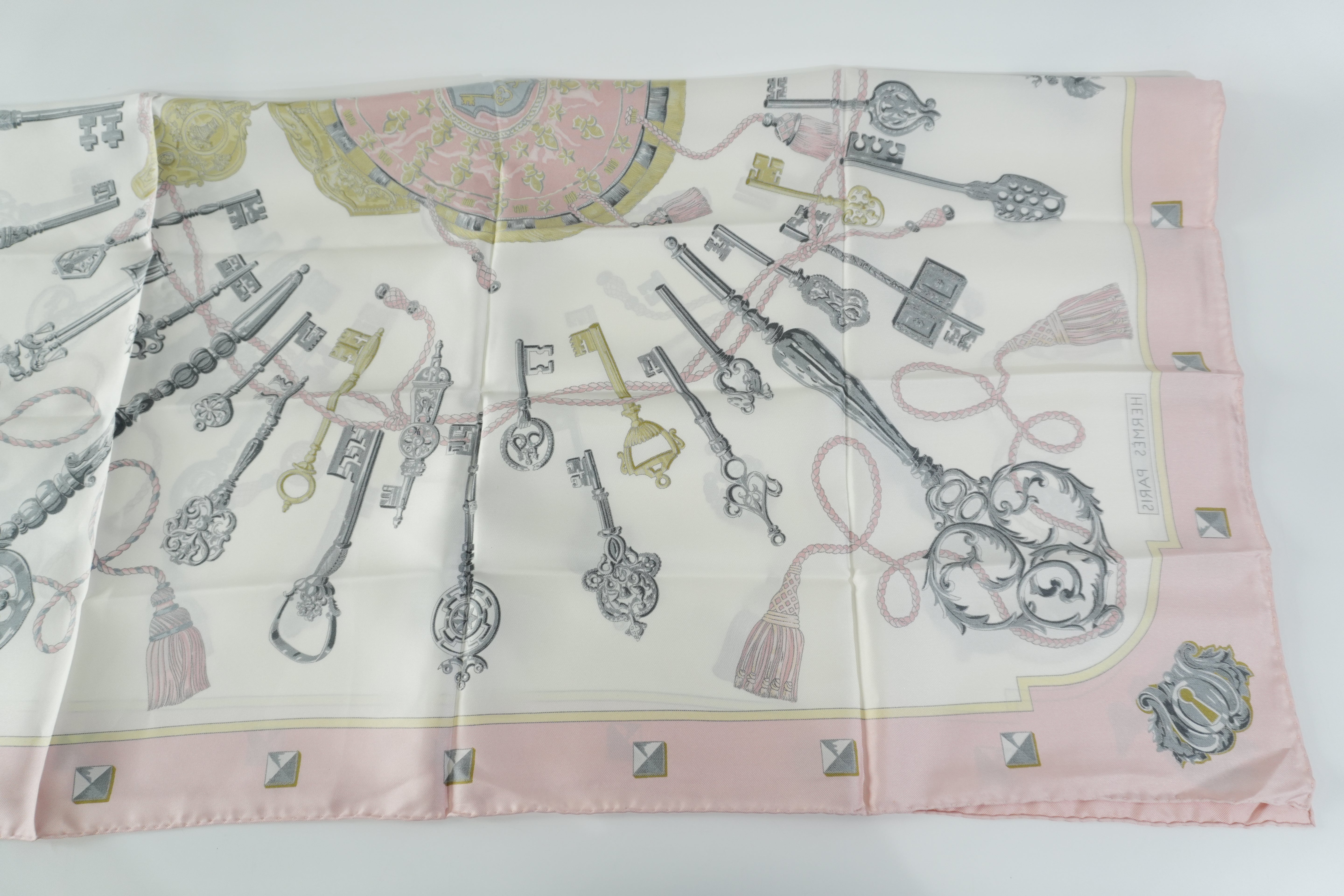 Pre-owned Hermes Scarf Pink