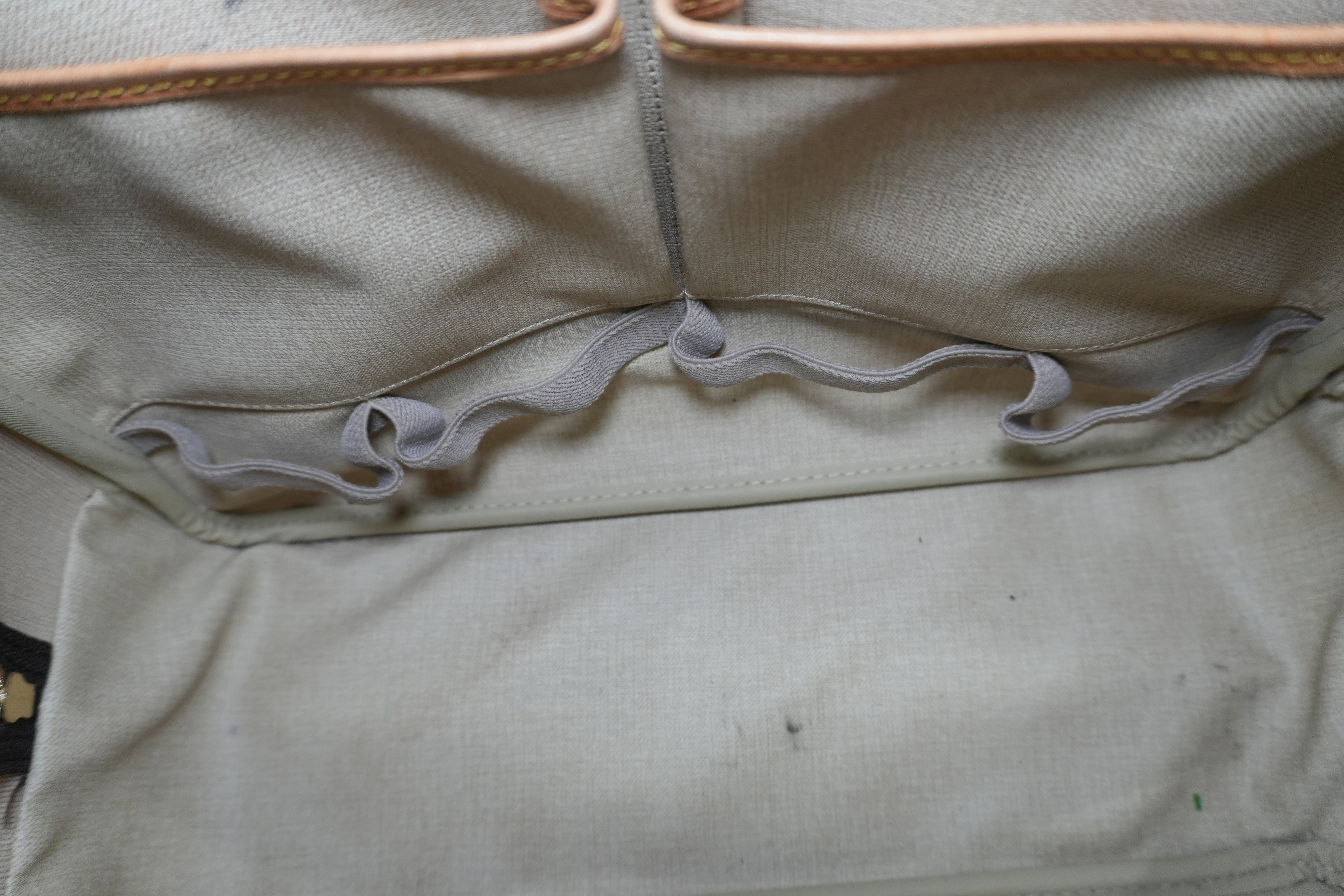 Louis Vuitton Monogram Deauville Handbag Used