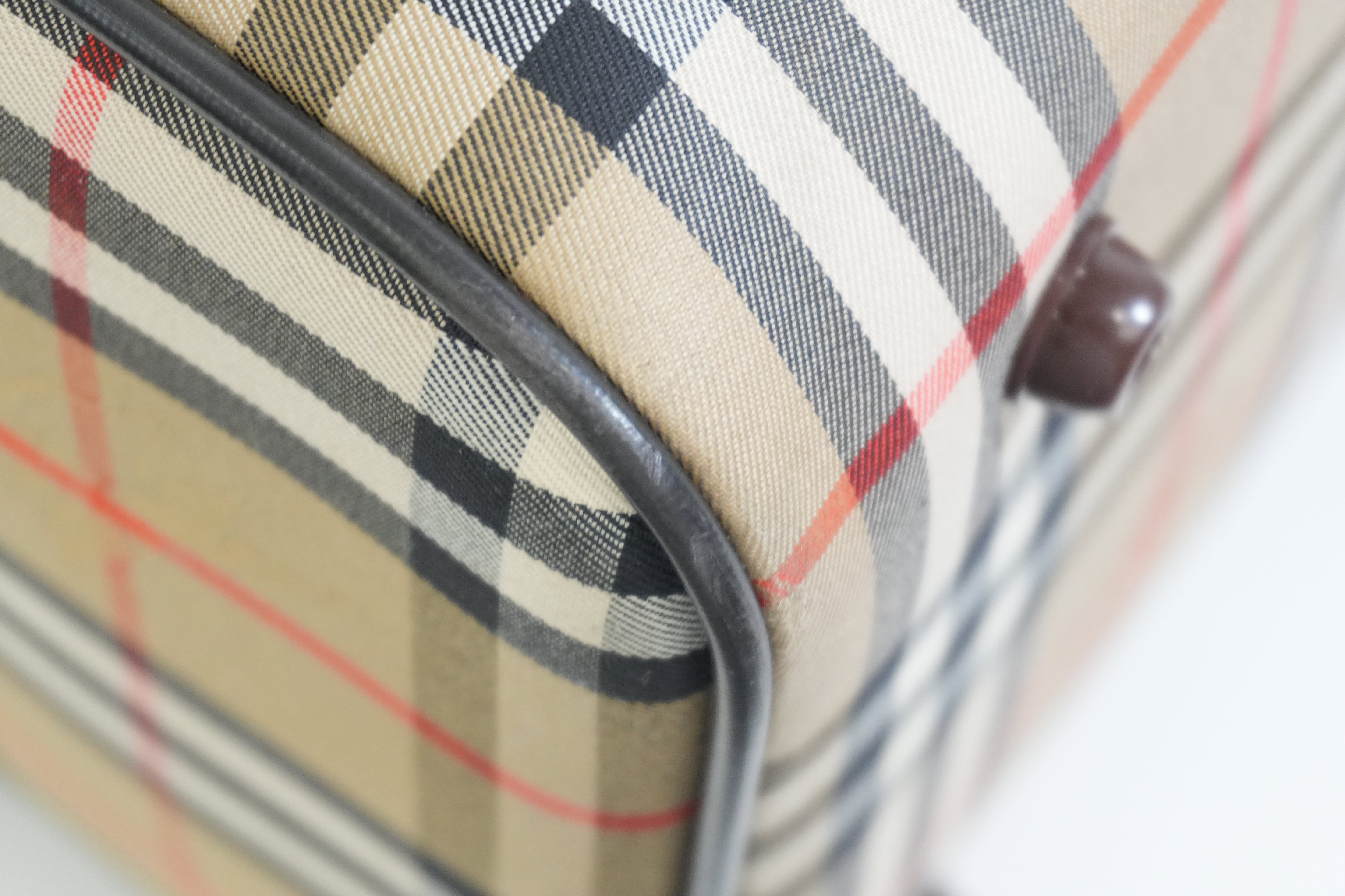 Pre-owned Burberry Haymarket Check Duffle Bag Size 45 Brown