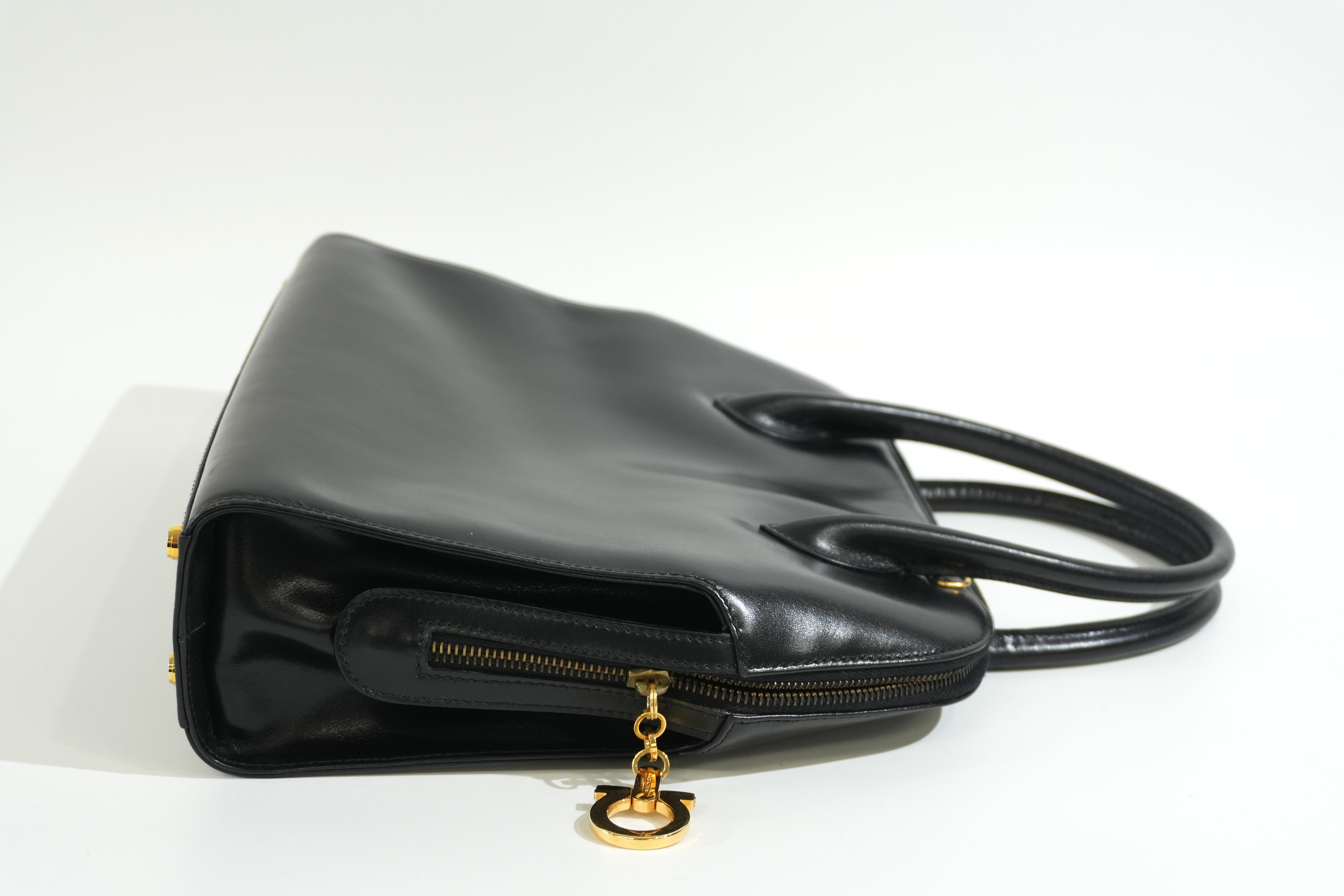 Pre-owned Ferragamo Leather Handbag Black