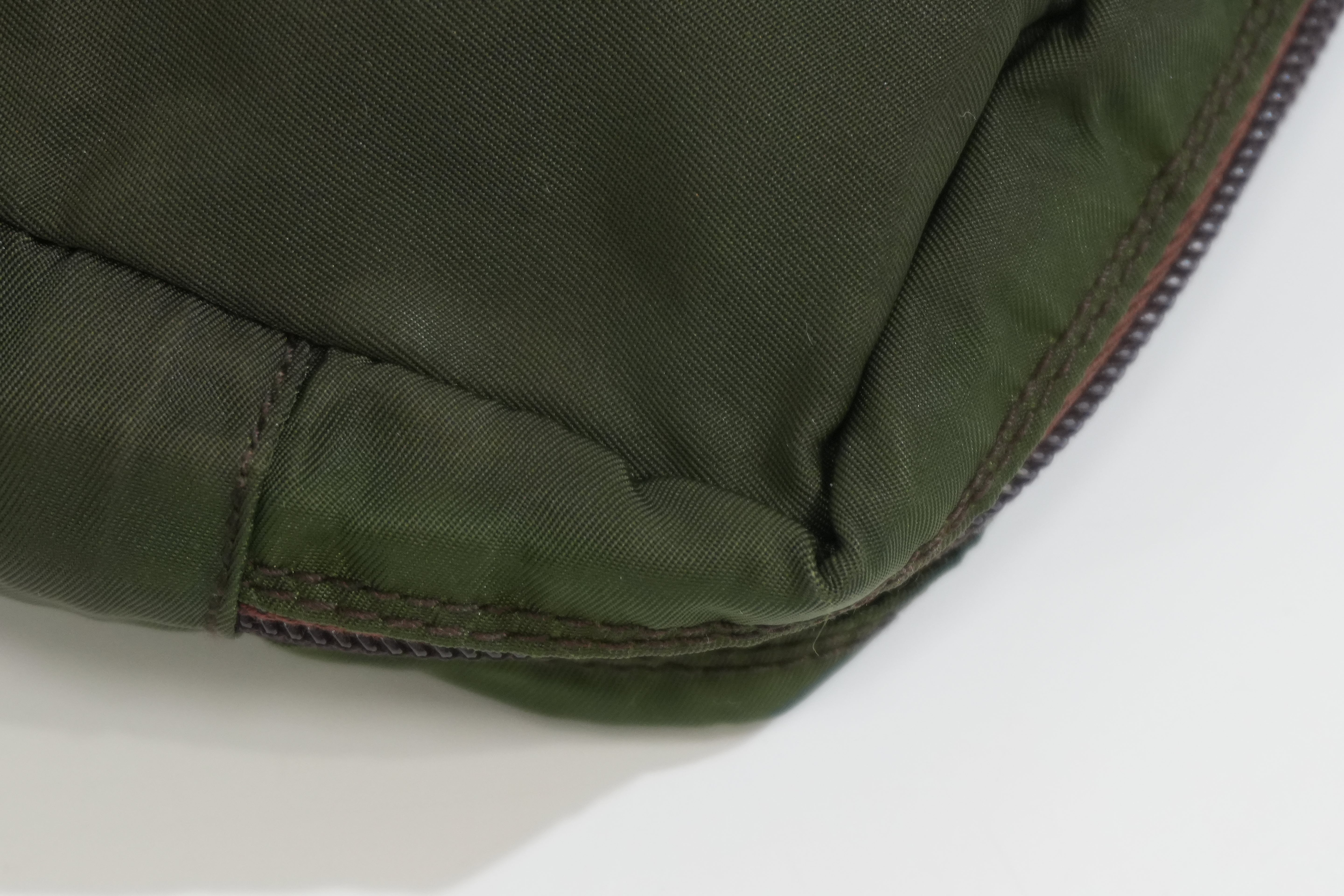 Pre-owned Prada Pouch Green